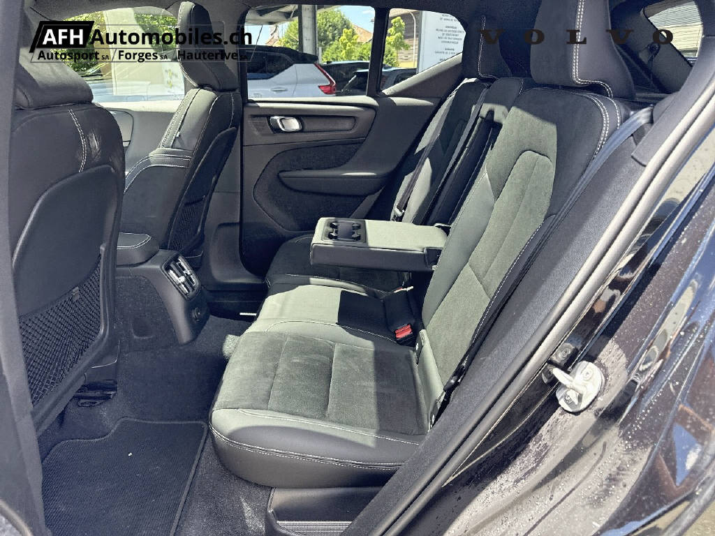 VOLVO XC40 1.5 T5 PiH Ultimate Dark-image-14
