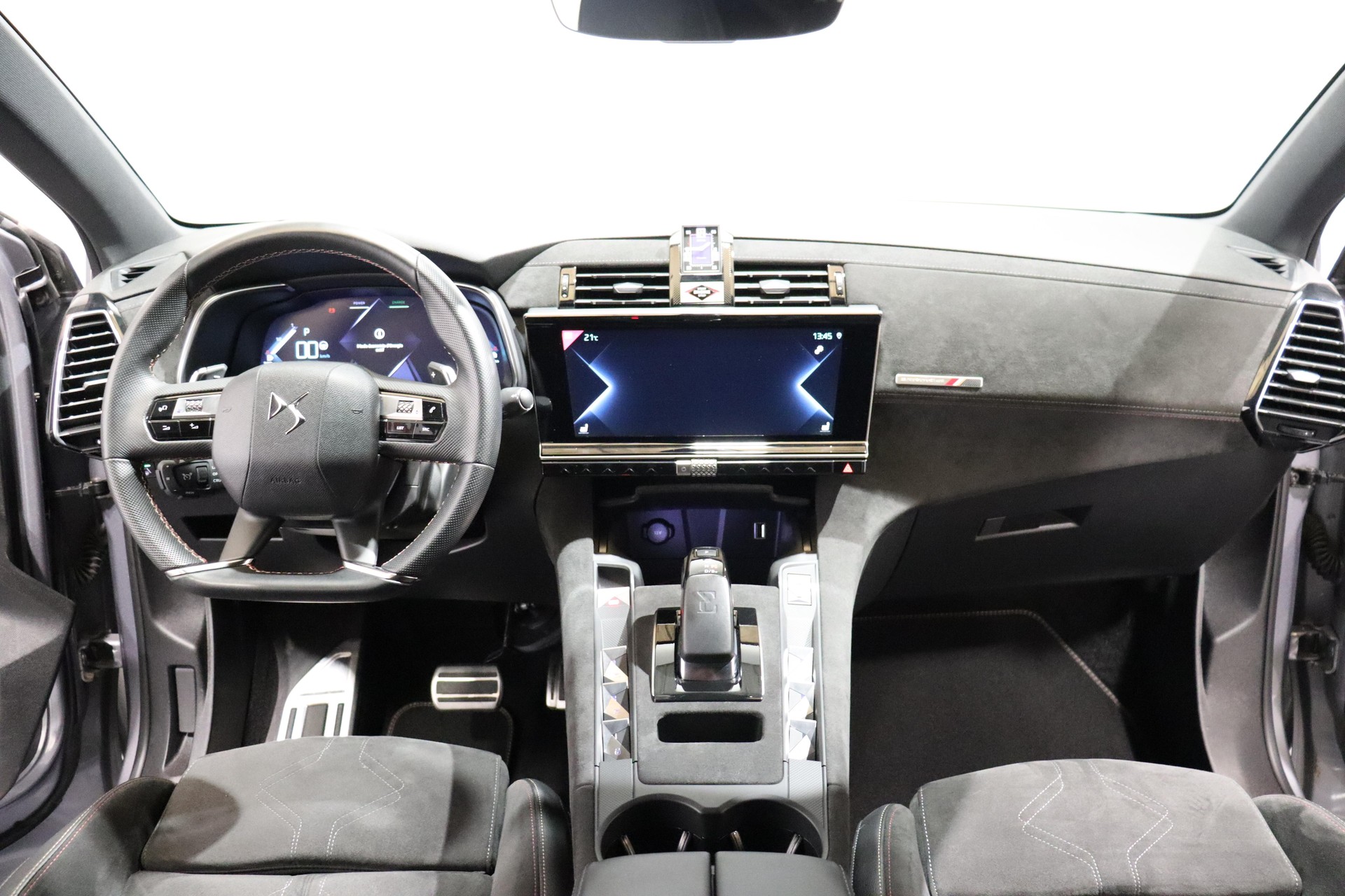 DS AUTOMOBILES 7 Crossback 1.6 E-Tense Performance Line 4x4-image-6
