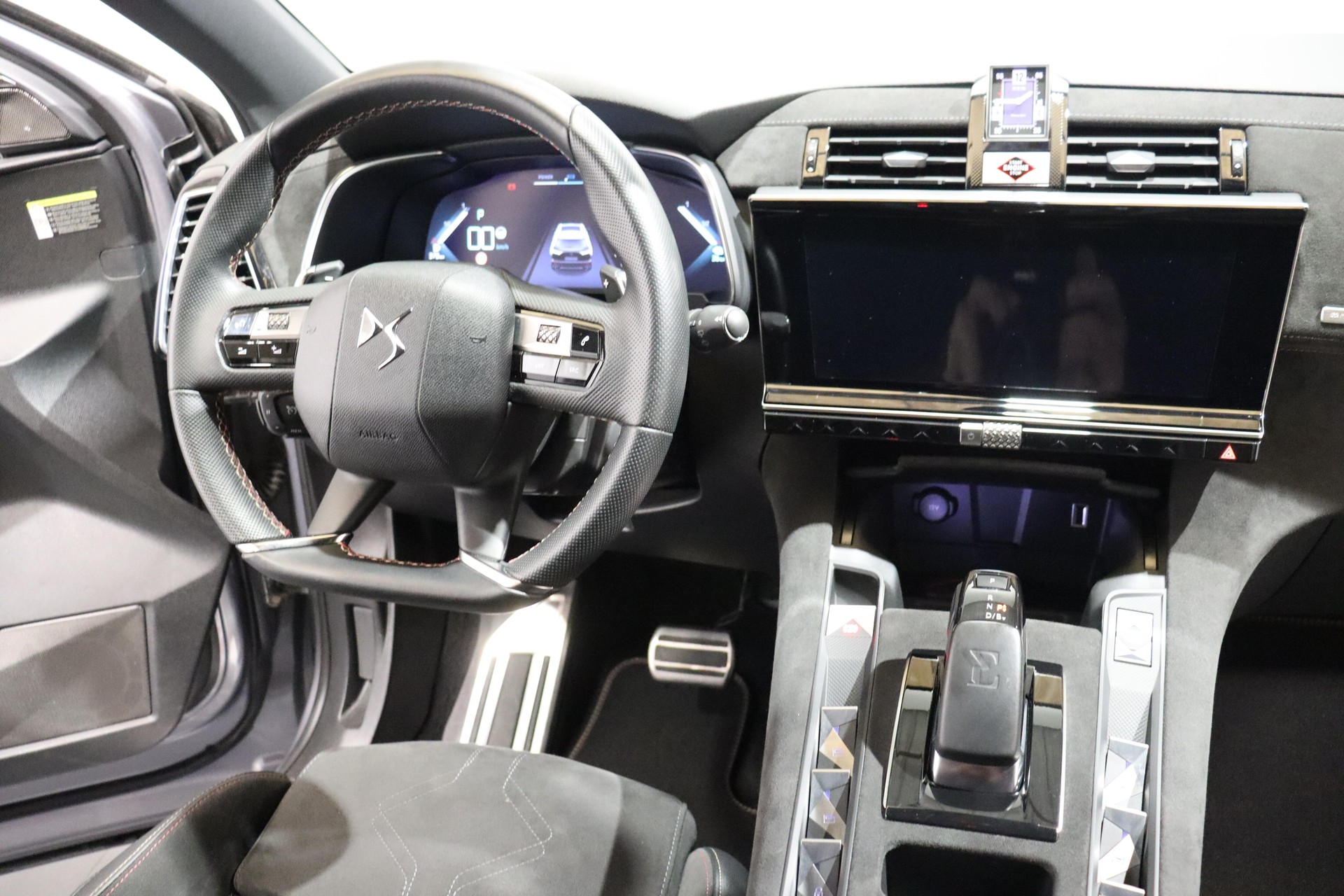 DS AUTOMOBILES 7 Crossback 1.6 E-Tense Performance Line 4x4-image-7