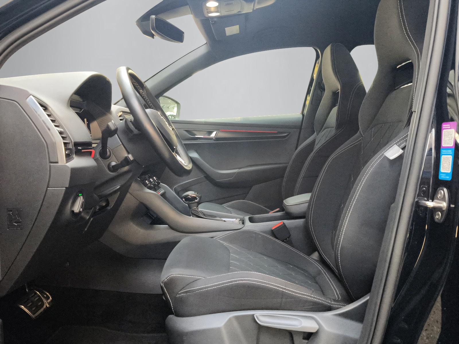 SKODA Karoq 2.0 TSI SportLine DSG 4x4-image-2