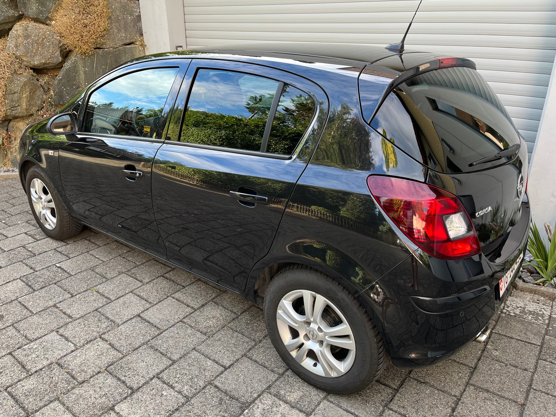 OPEL 1.4i 16V TP Color Ed.-image-2