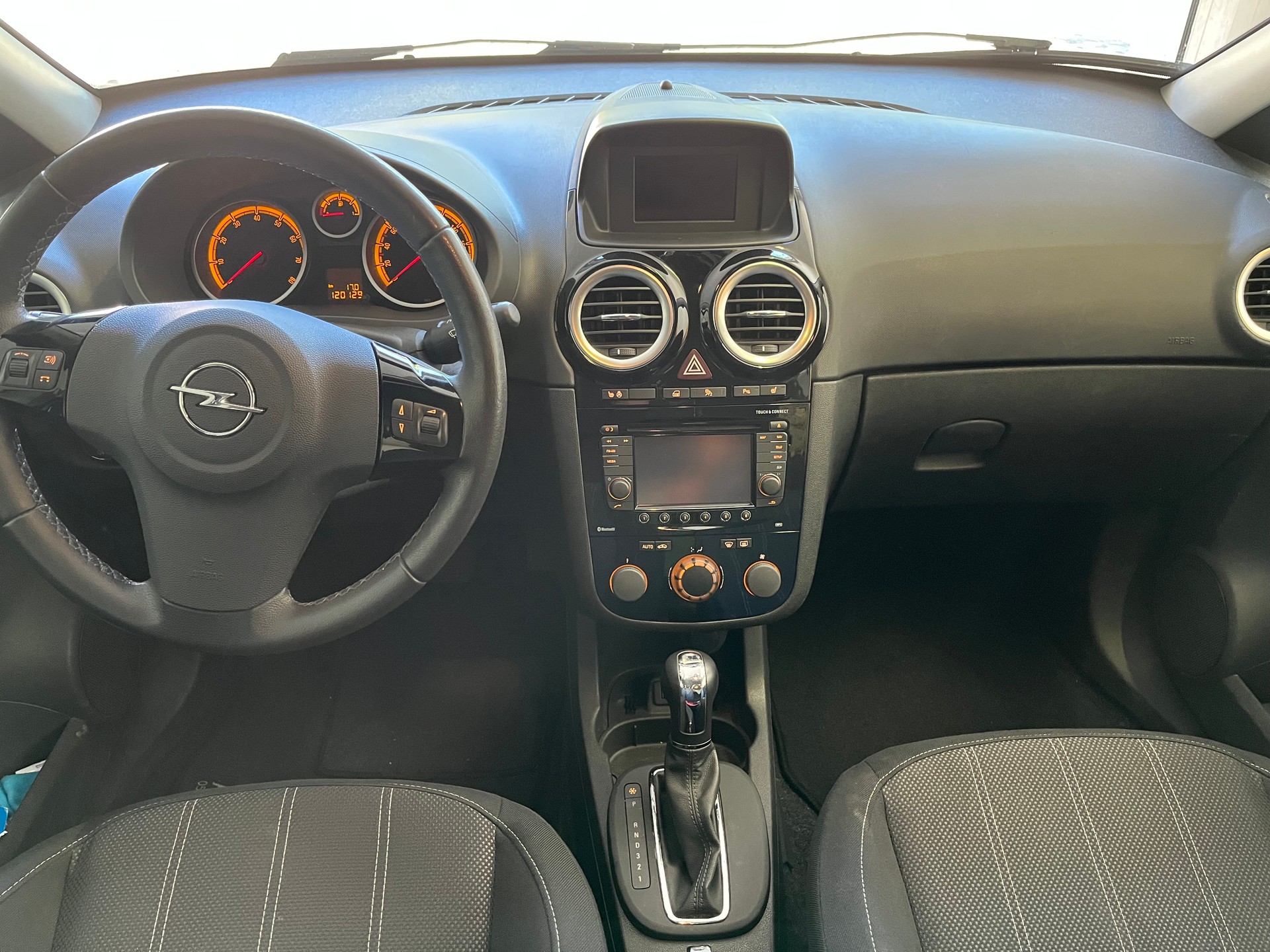 OPEL 1.4i 16V TP Color Ed.-image-4