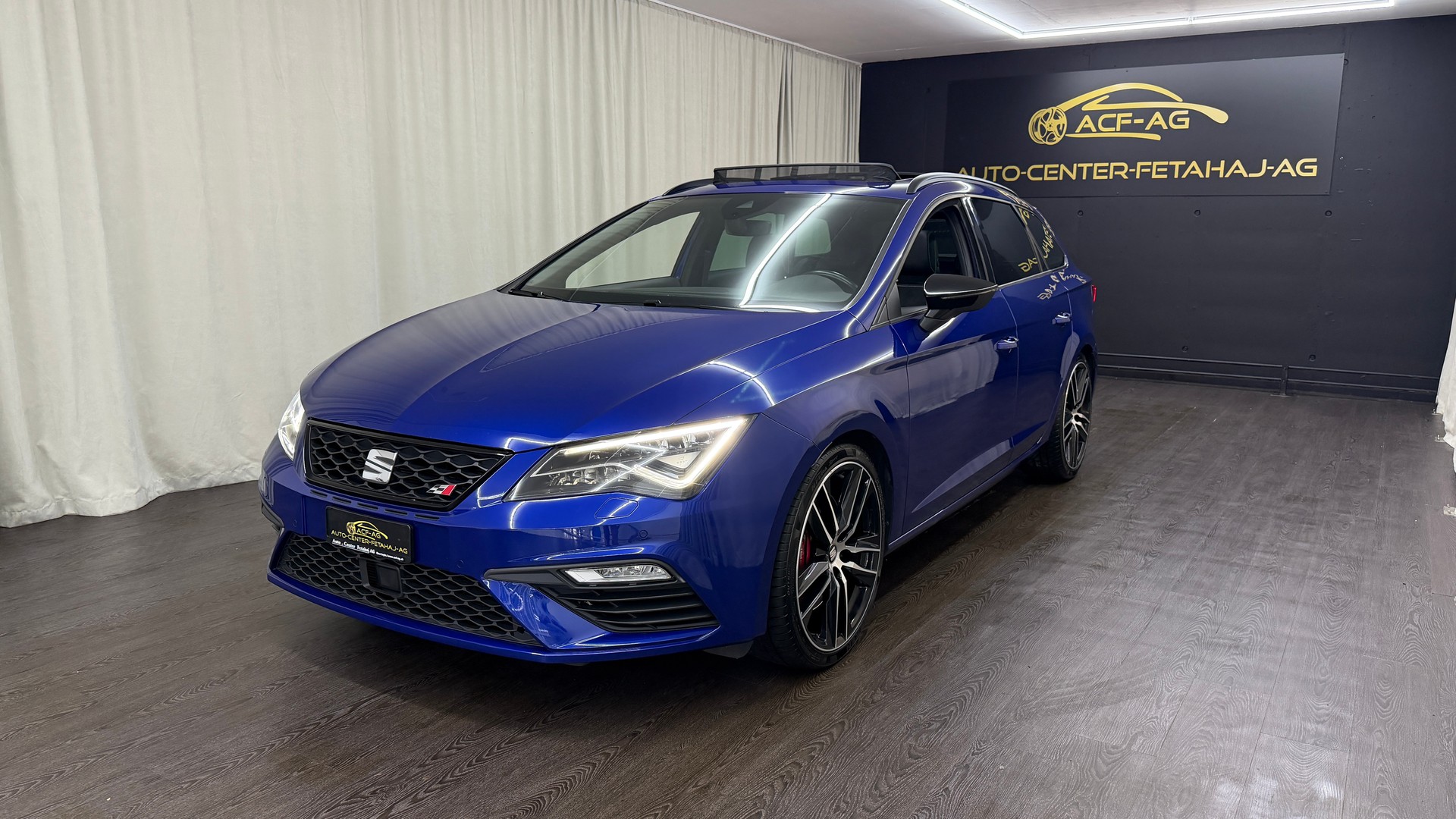 SEAT Leon ST 2.0 TSI Cupra 300 4 Drive DSG-image-0