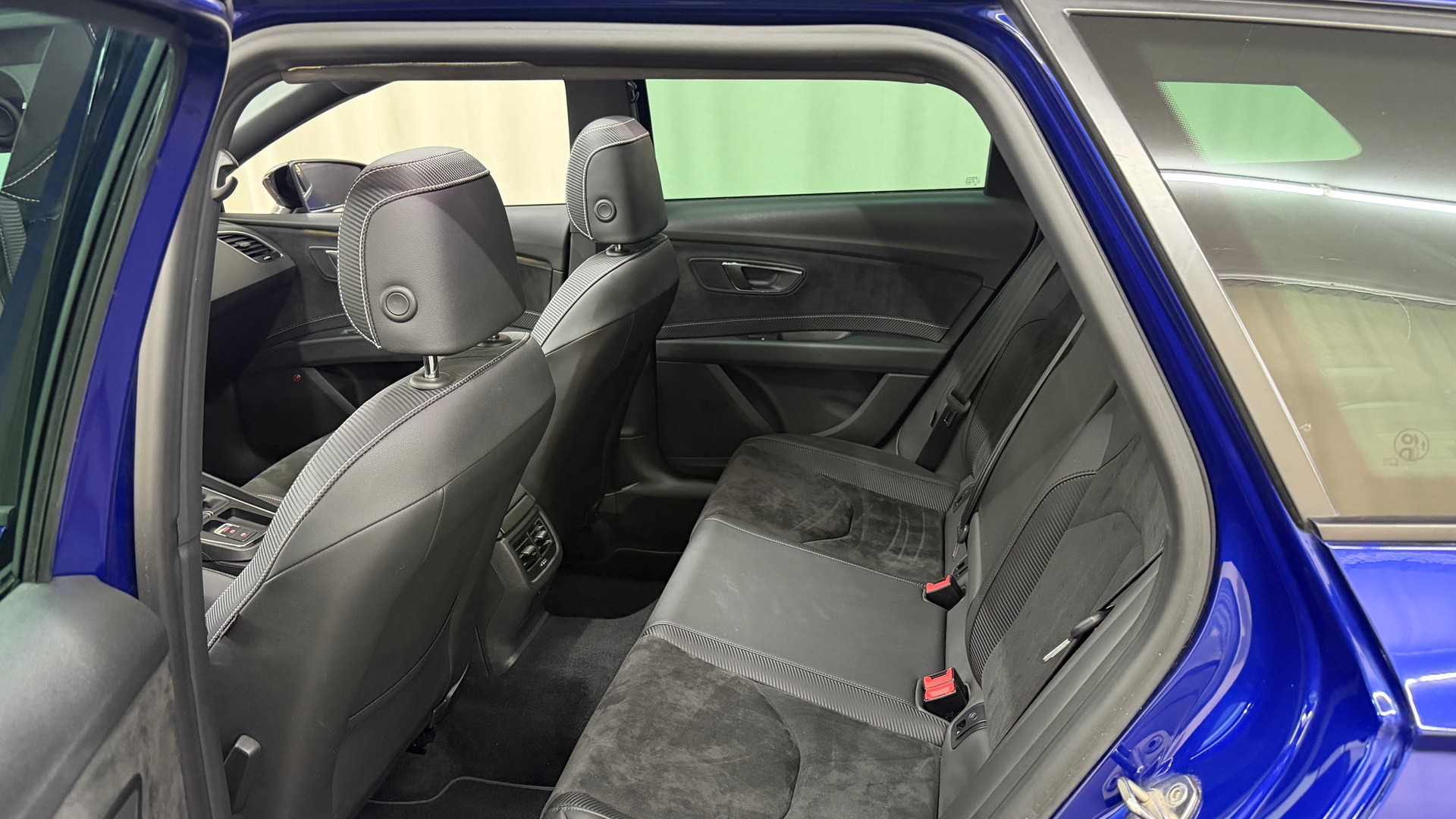 SEAT Leon ST 2.0 TSI Cupra 300 4 Drive DSG-image-12