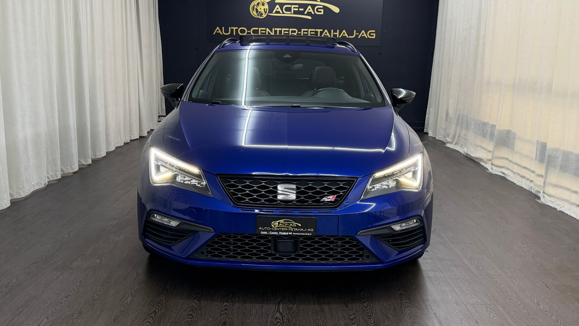 SEAT Leon ST 2.0 TSI Cupra 300 4 Drive DSG-image-1