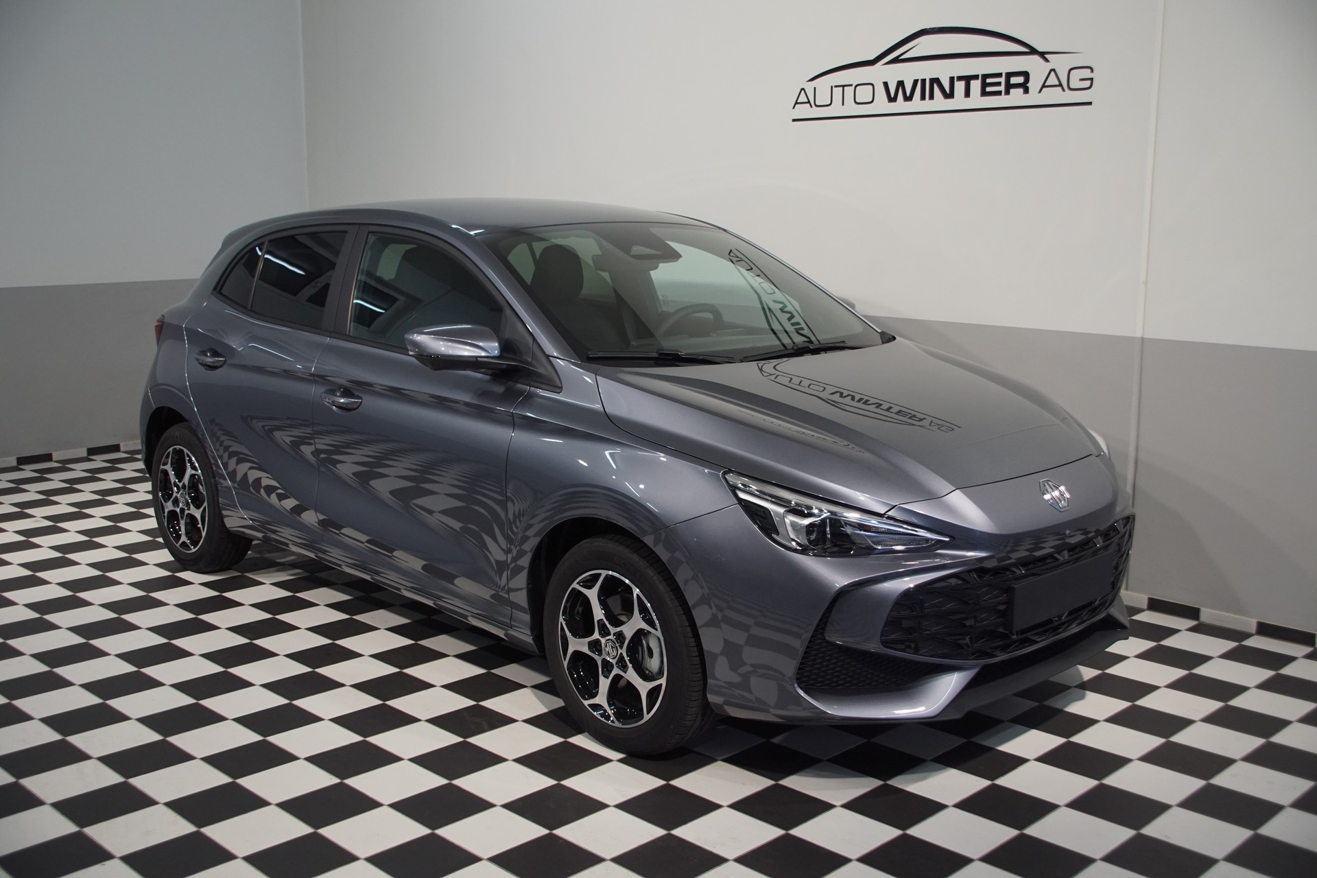 MG 3 1.5 Hybrid Luxury Aut. **Swiss-Edition**-image-3
