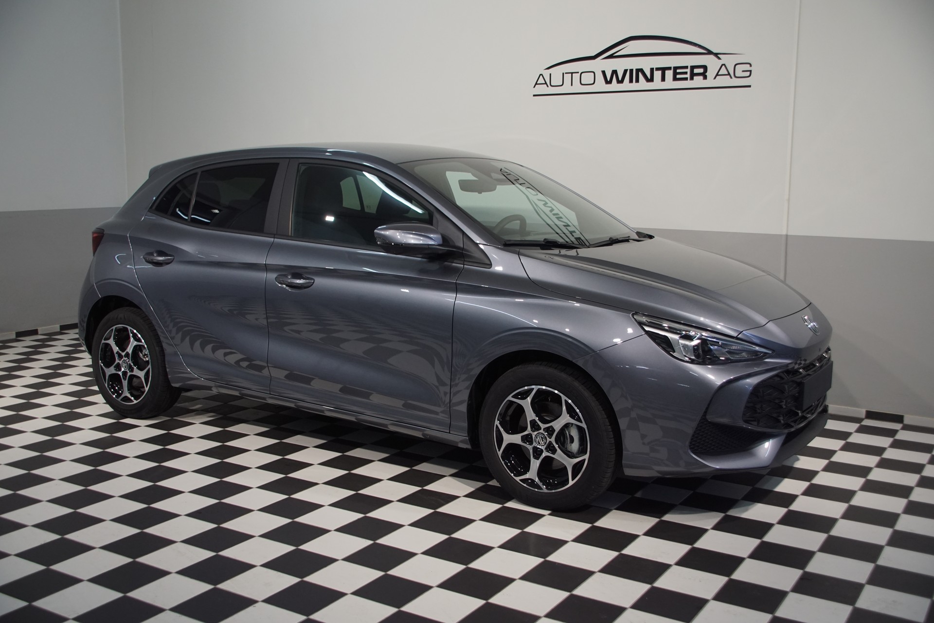 MG 3 1.5 Hybrid Luxury Aut. **Swiss-Edition**-image-5