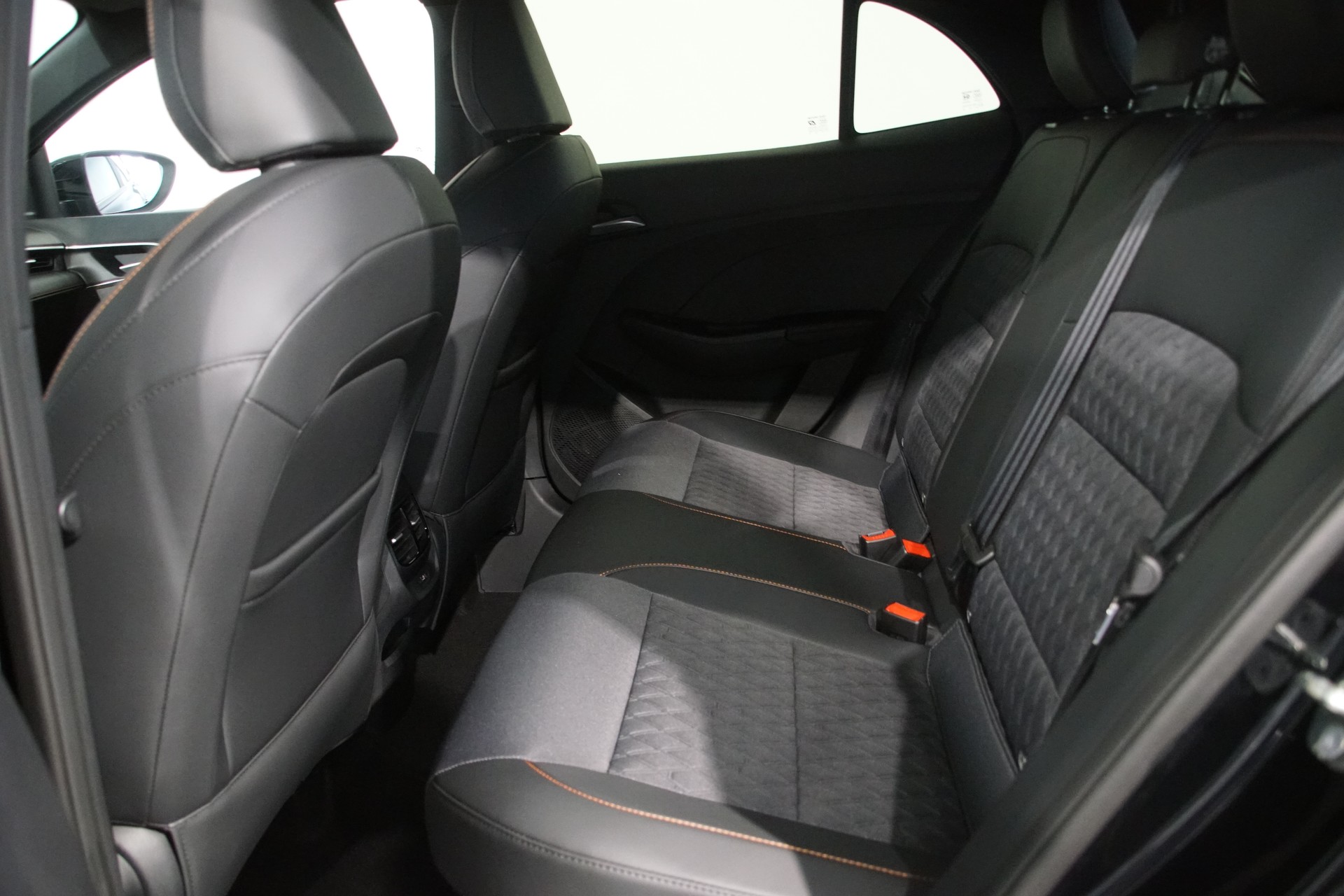 MG 3 1.5 Hybrid Luxury Aut. **Swiss-Edition**-image-15