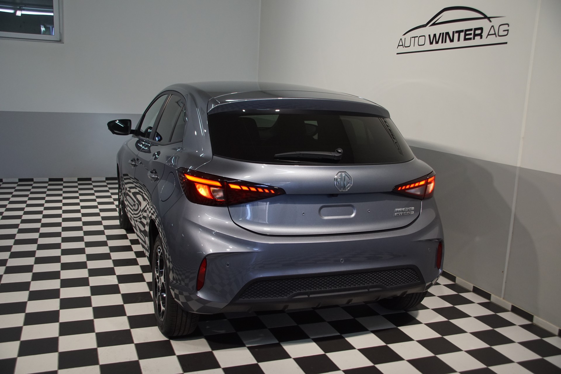 MG 3 1.5 Hybrid Luxury Aut. **Swiss-Edition**-image-8