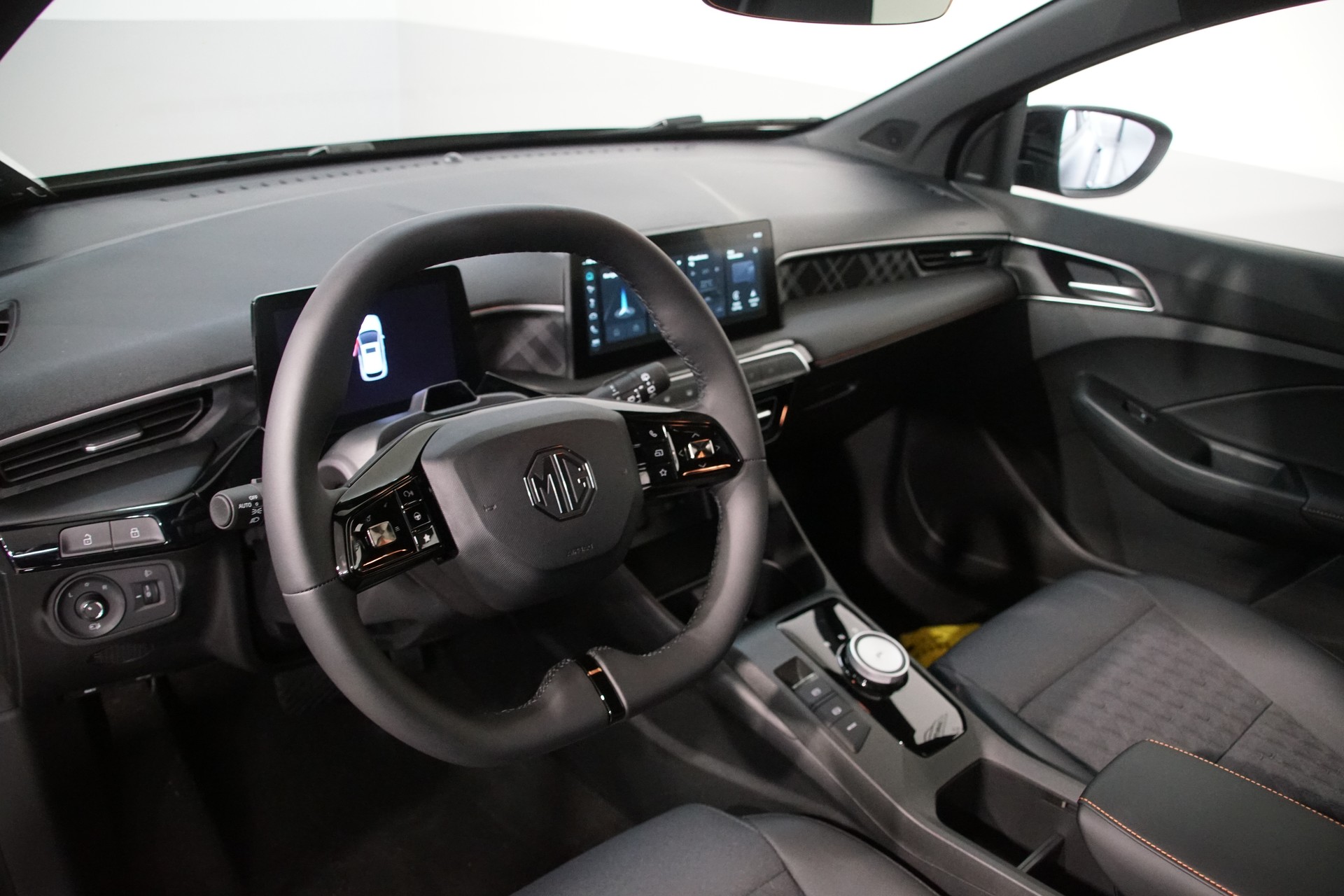 MG 3 1.5 Hybrid Luxury Aut. **Swiss-Edition**-image-13