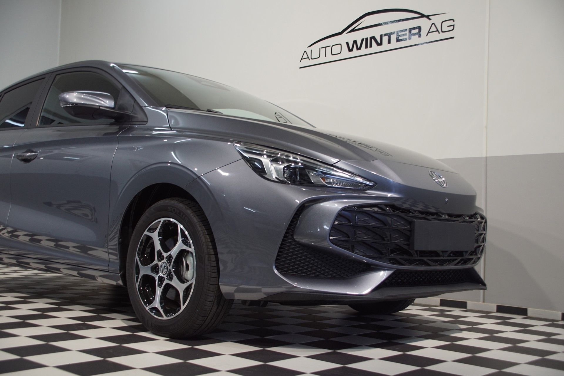 MG 3 1.5 Hybrid Luxury Aut. **Swiss-Edition**-image-2