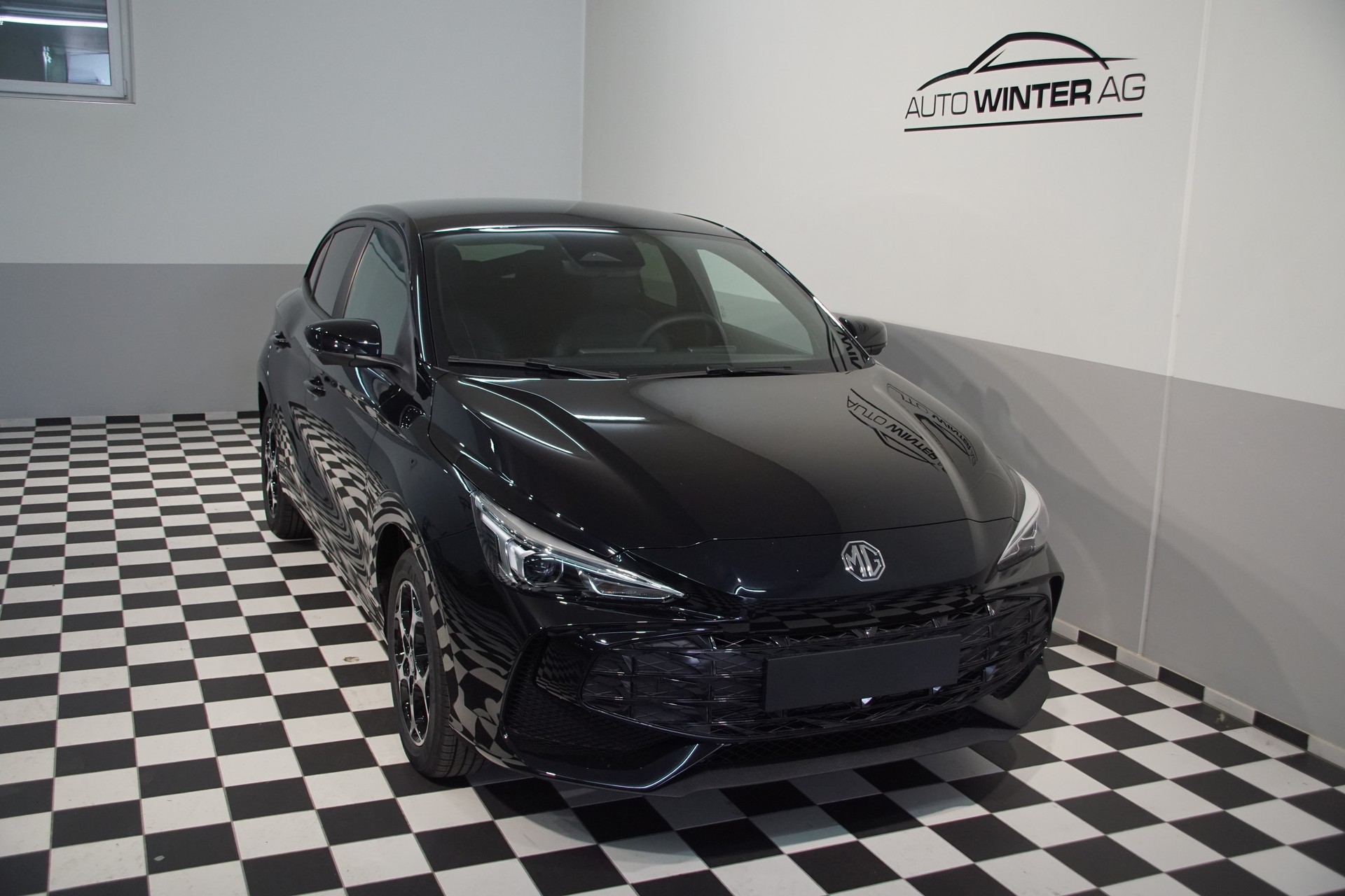 MG 3 1.5 Hybrid Luxury Aut. **Swiss-Edition**-image-3