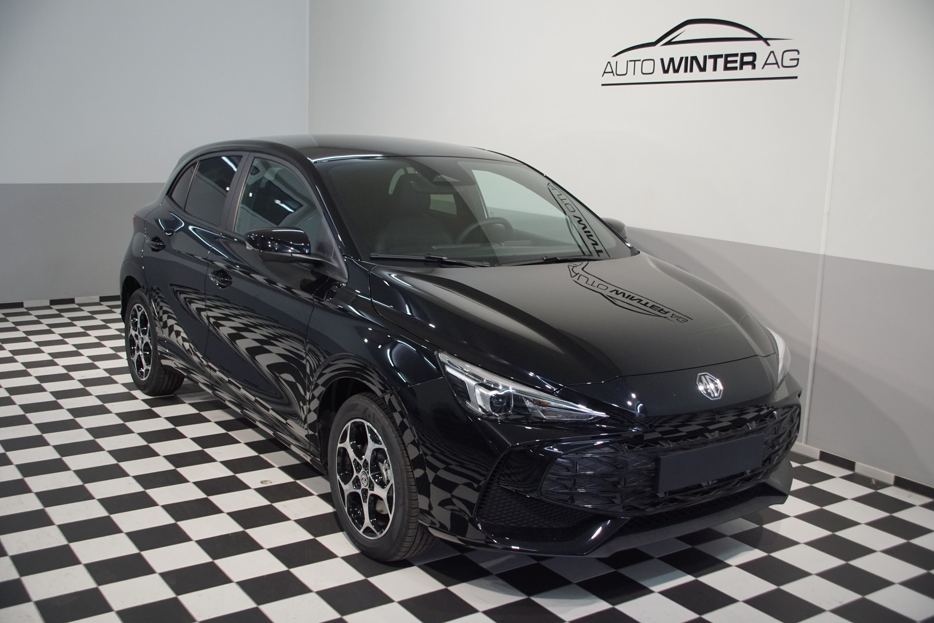 MG 3 1.5 Hybrid Luxury Aut. **Swiss-Edition**-image-0
