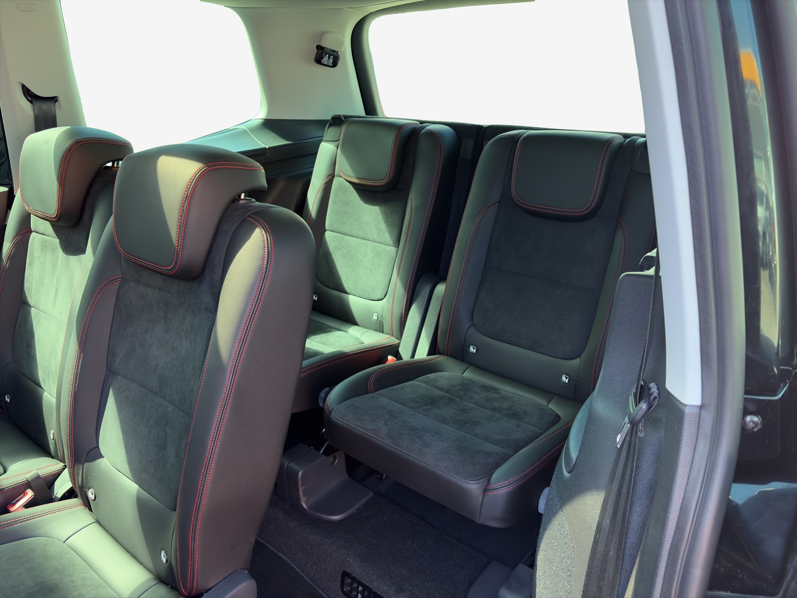 SEAT Alhambra 1.4 TSI DSG Hola FR-image-12