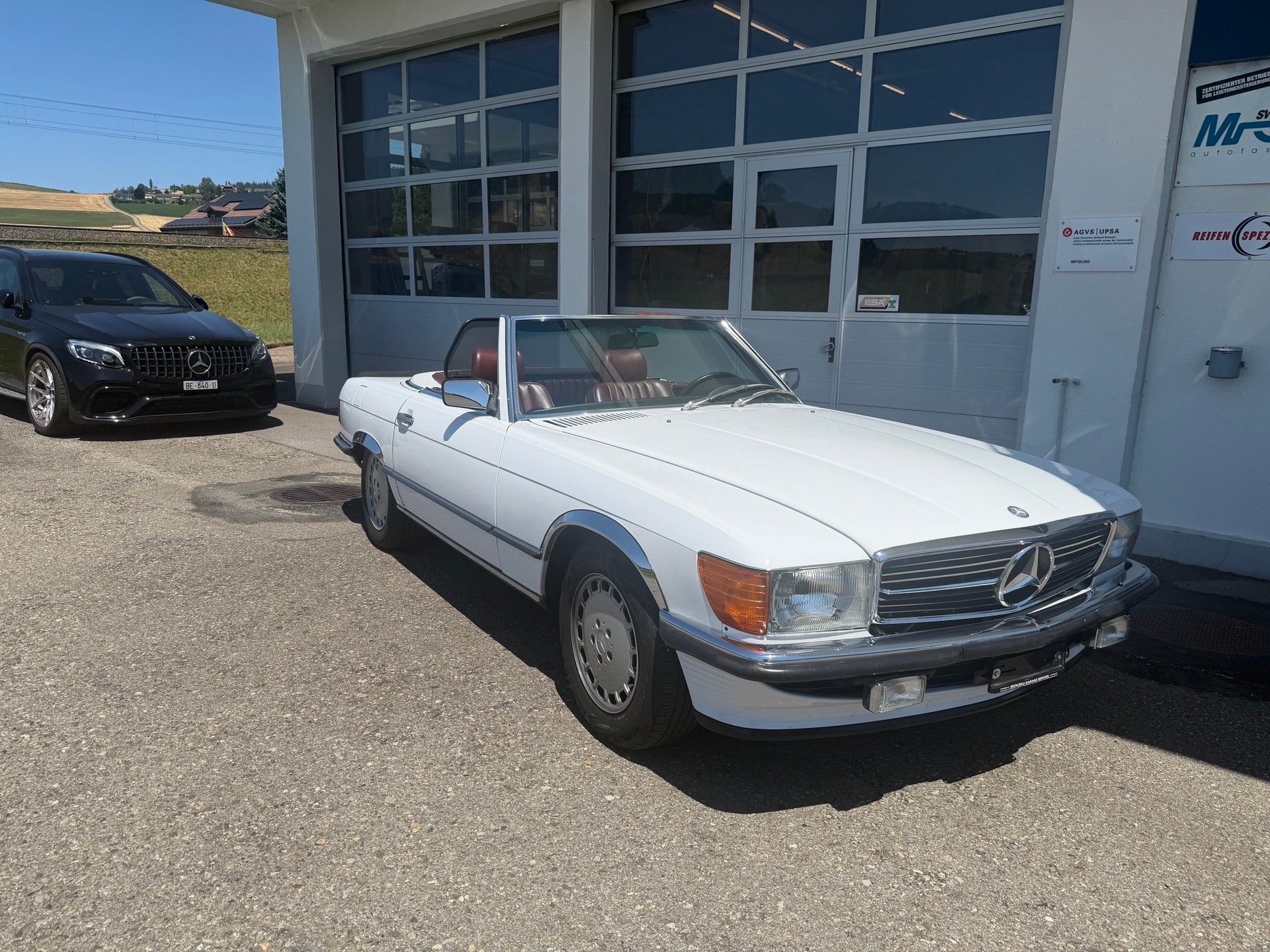 MERCEDES-BENZ 300 SL Automatic-image-1