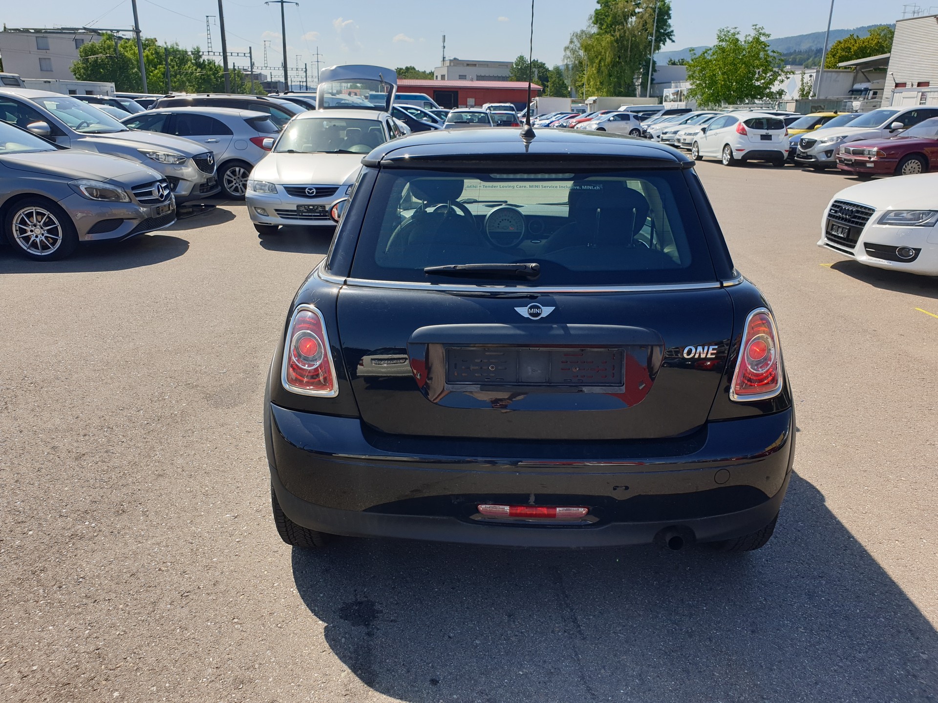 MINI One-image-3