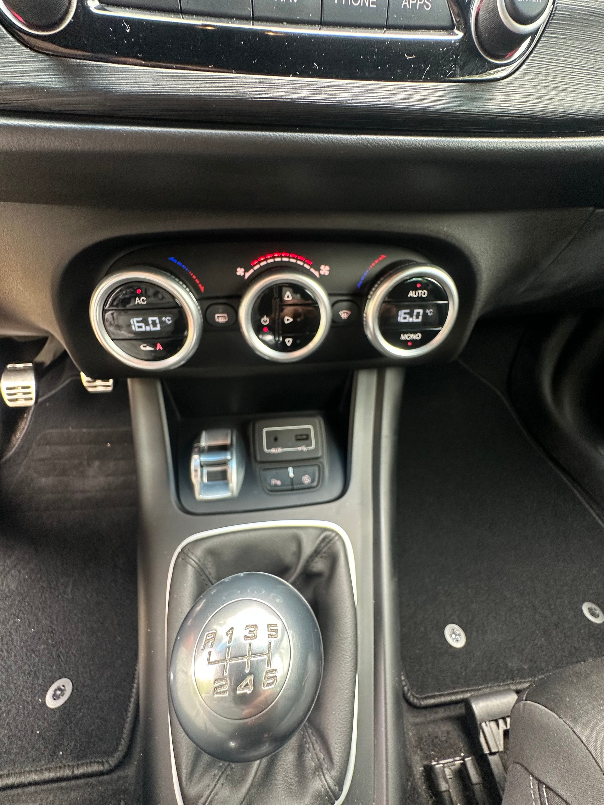 ALFA ROMEO Giulietta 1.4 TB MultiAir Super-image-11