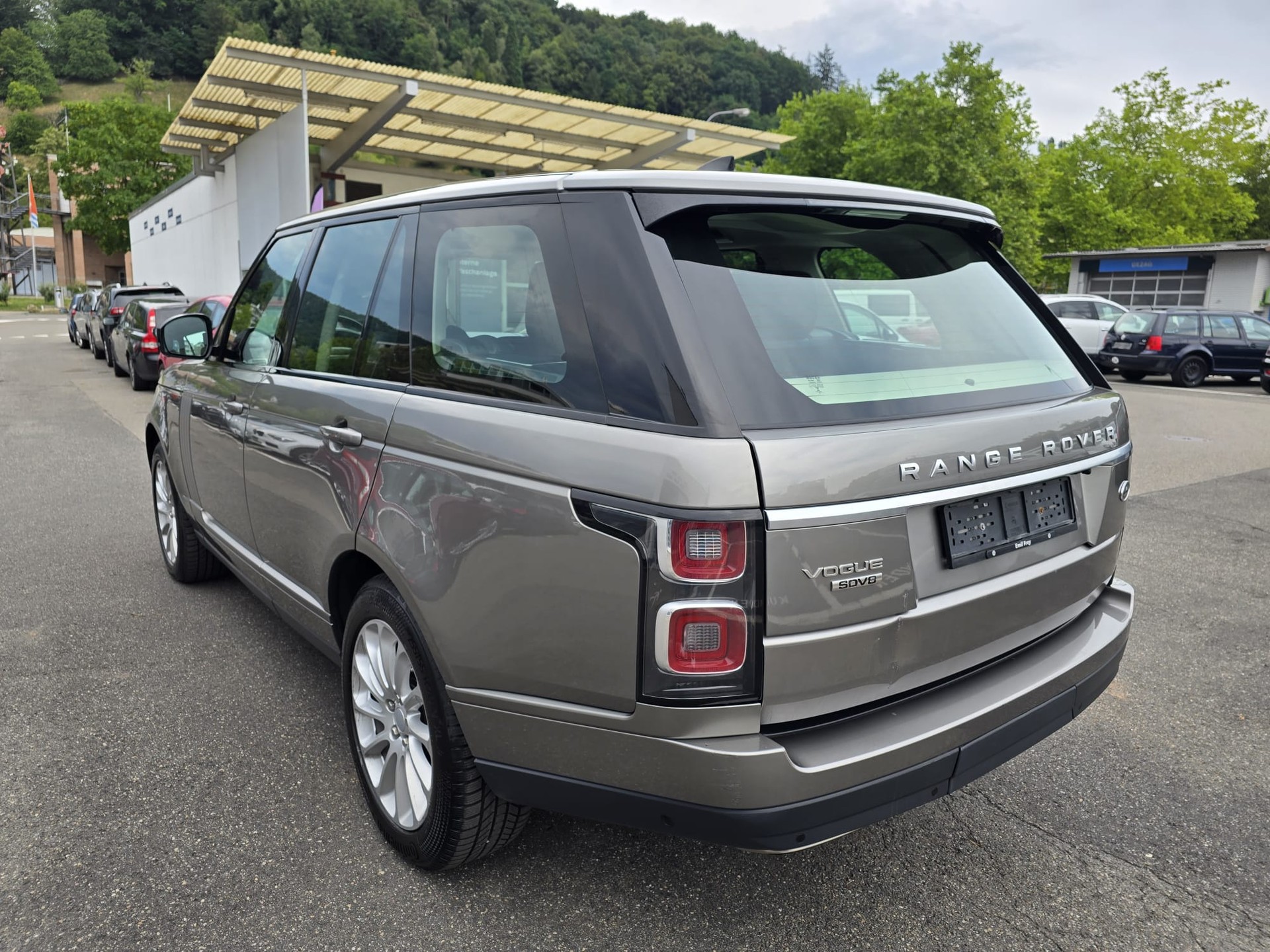 LAND ROVER Range Rover 4.4 SDV8 Vogue Automatic-image-3