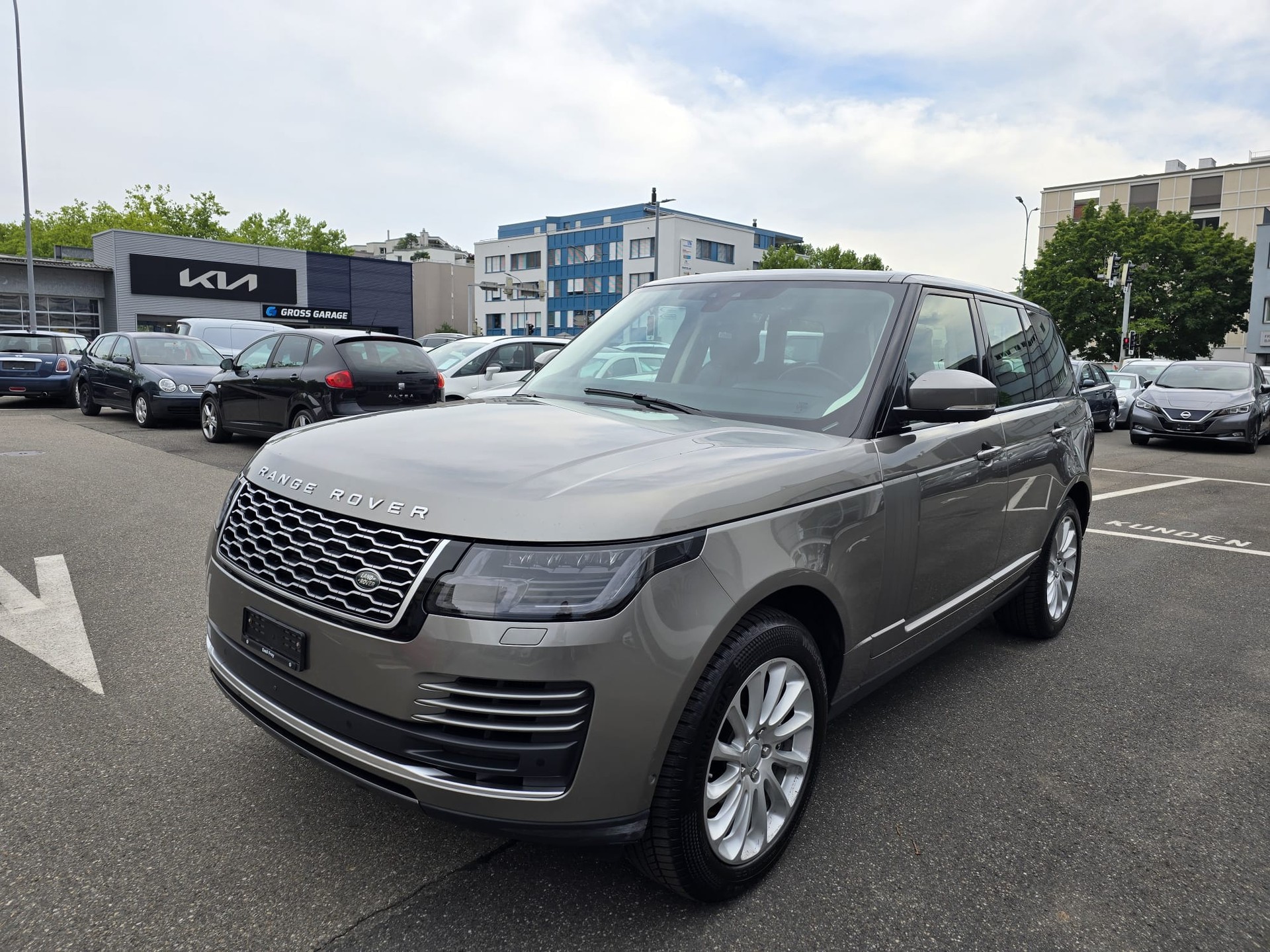 LAND ROVER Range Rover 4.4 SDV8 Vogue Automatic-image-0