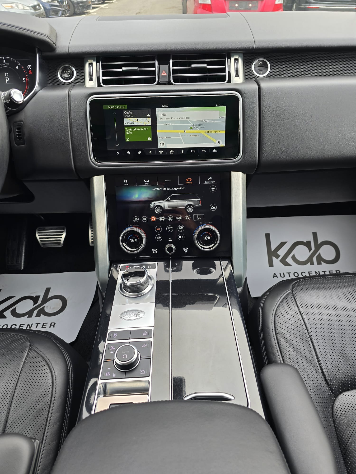 LAND ROVER Range Rover 4.4 SDV8 Vogue Automatic-image-12