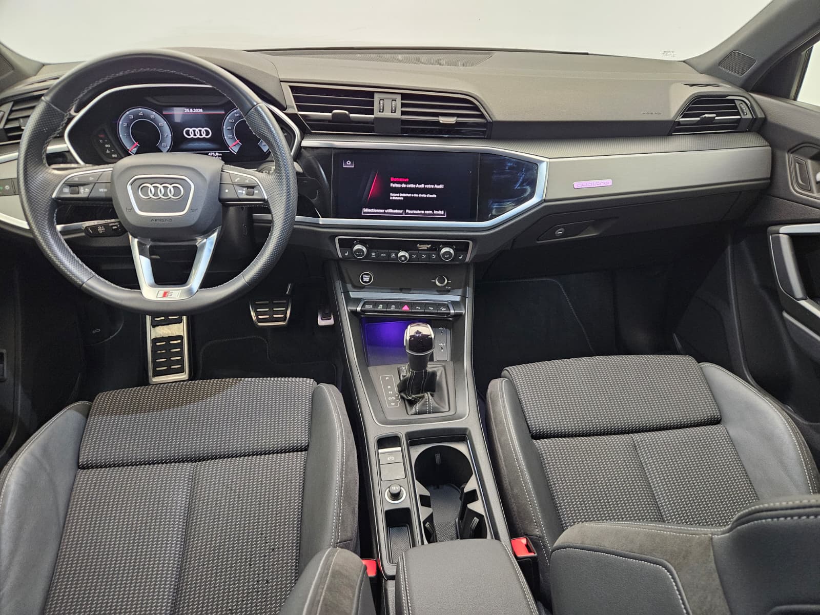 AUDI Q3 Sportback 40 TFSI S line quattro S-tronic-image-9
