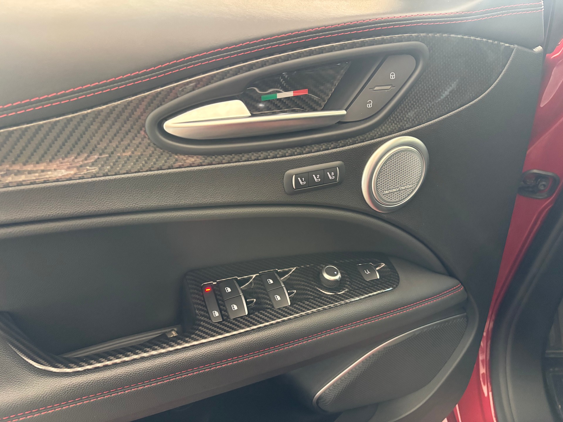 ALFA ROMEO Stelvio 2.9 V6 Quadrifoglio Q4 Automatic-image-14