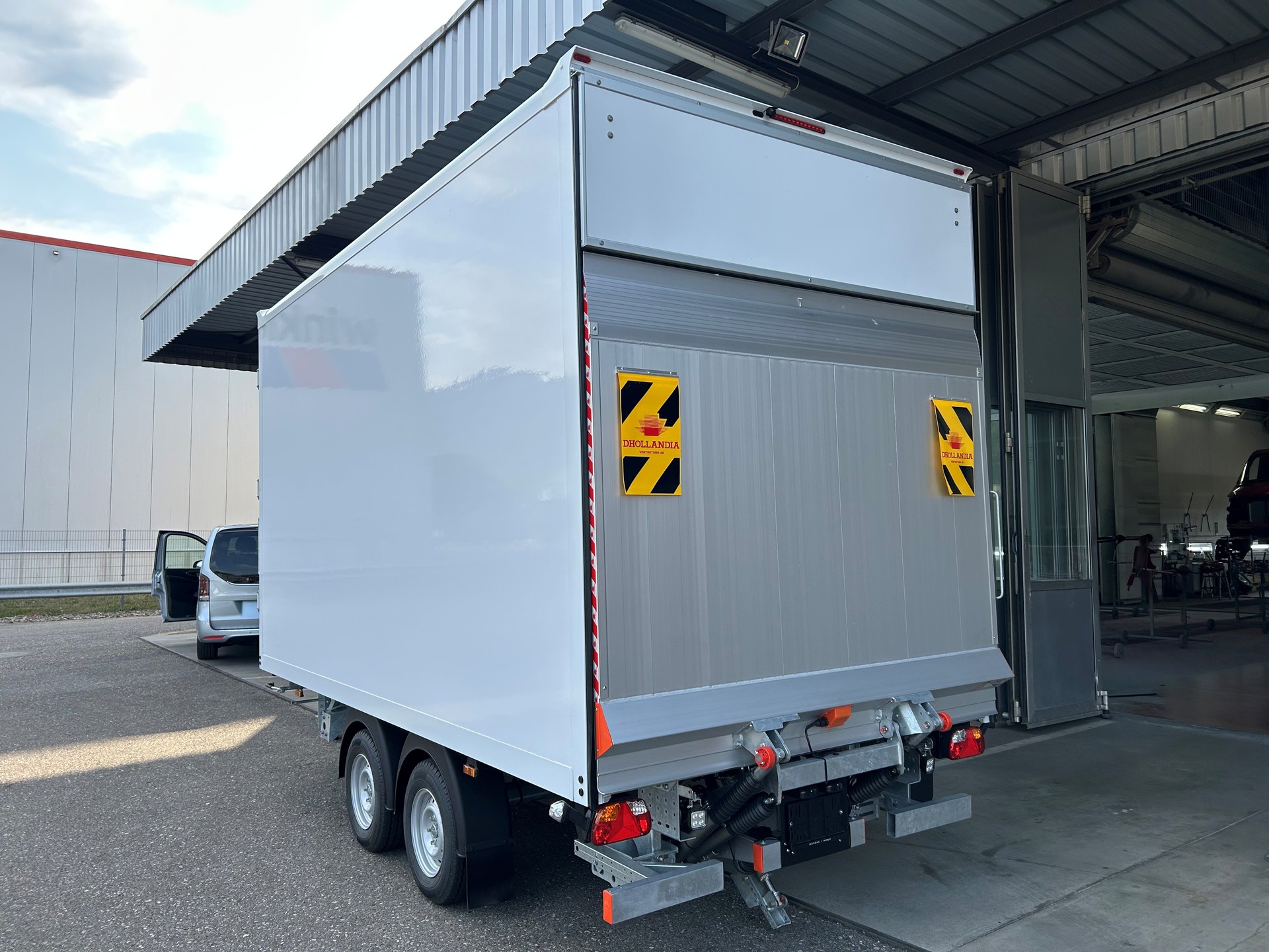 JUNGE LIGHTSTAR-TRAILER-image-2