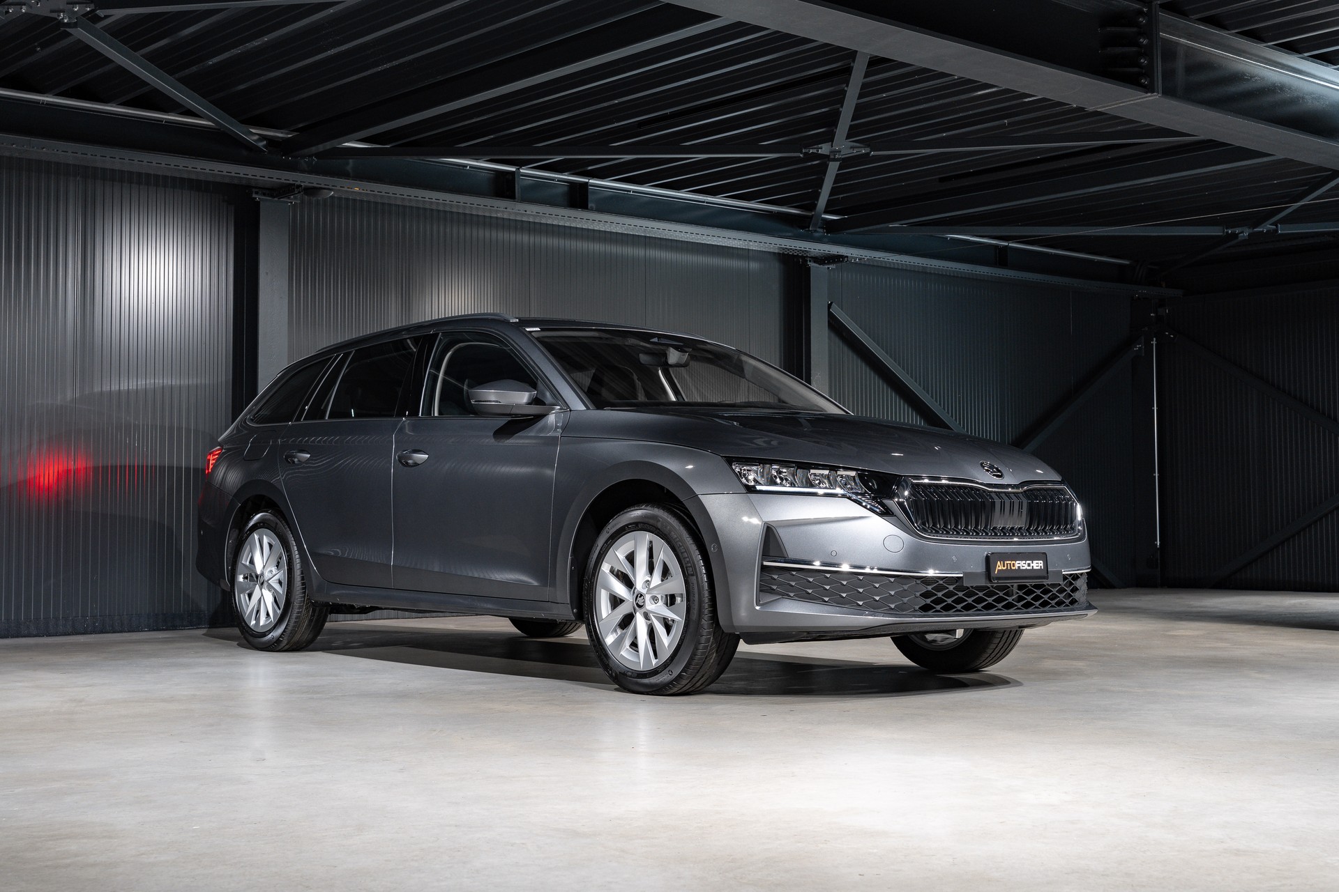 SKODA Octavia Combi 1.5 TSI mHEV DSG Selection-image-5