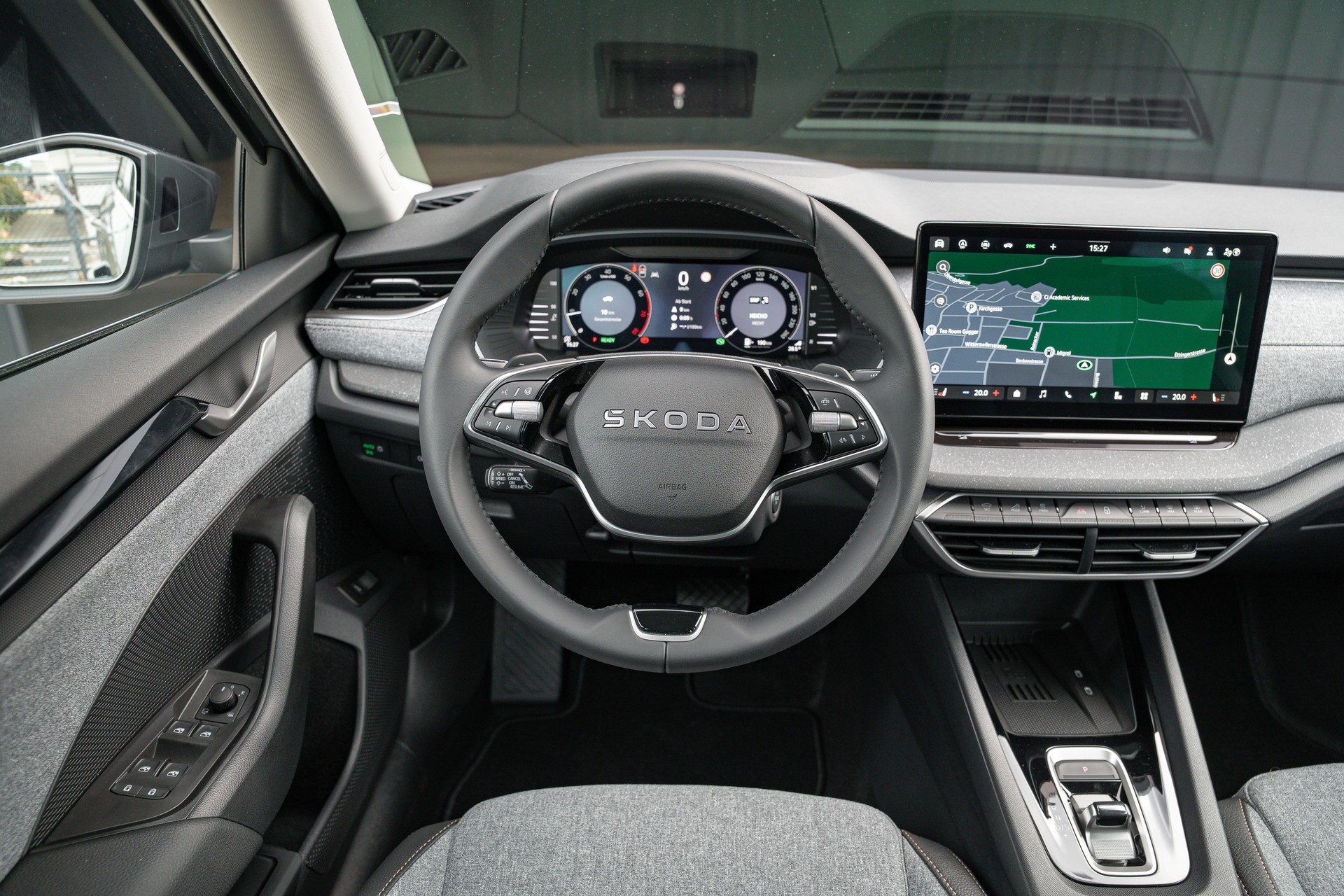 SKODA Octavia Combi 1.5 TSI mHEV DSG Selection-image-15