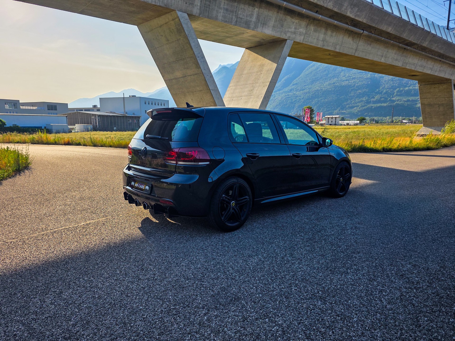 VW GOLF 6R 4MOTION DSG-image-4