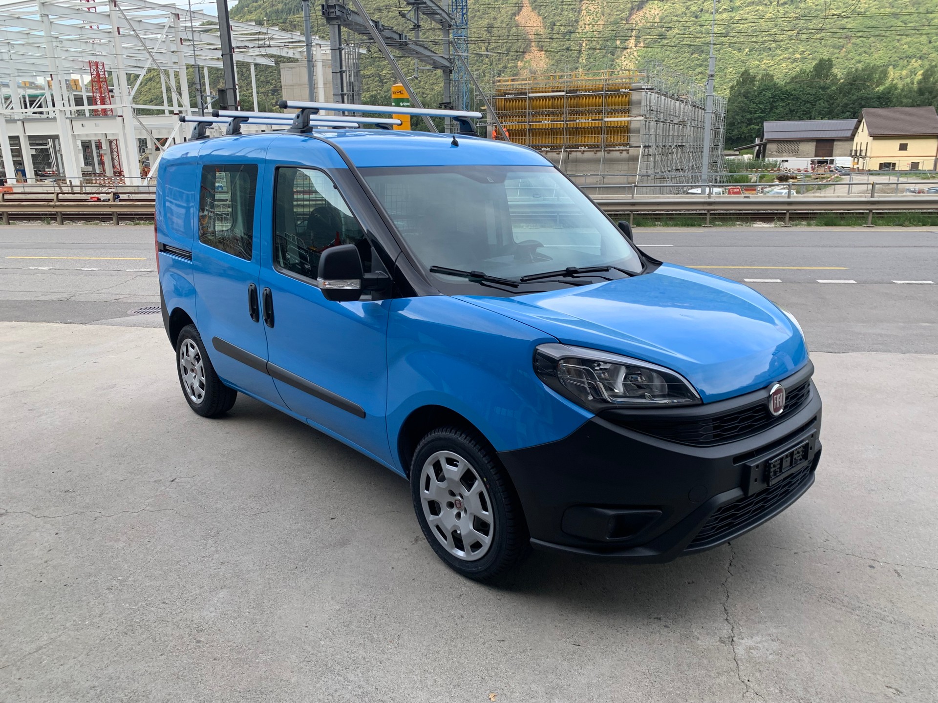 FIAT Doblò 1.4 MPI Cargo Easy Pro-image-0