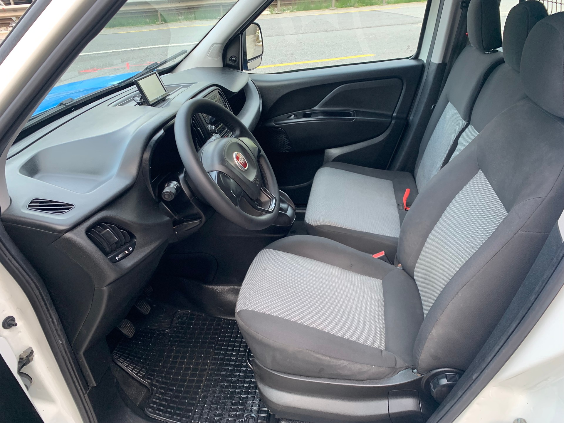 FIAT Doblò 1.4 MPI Cargo Easy Pro-image-7