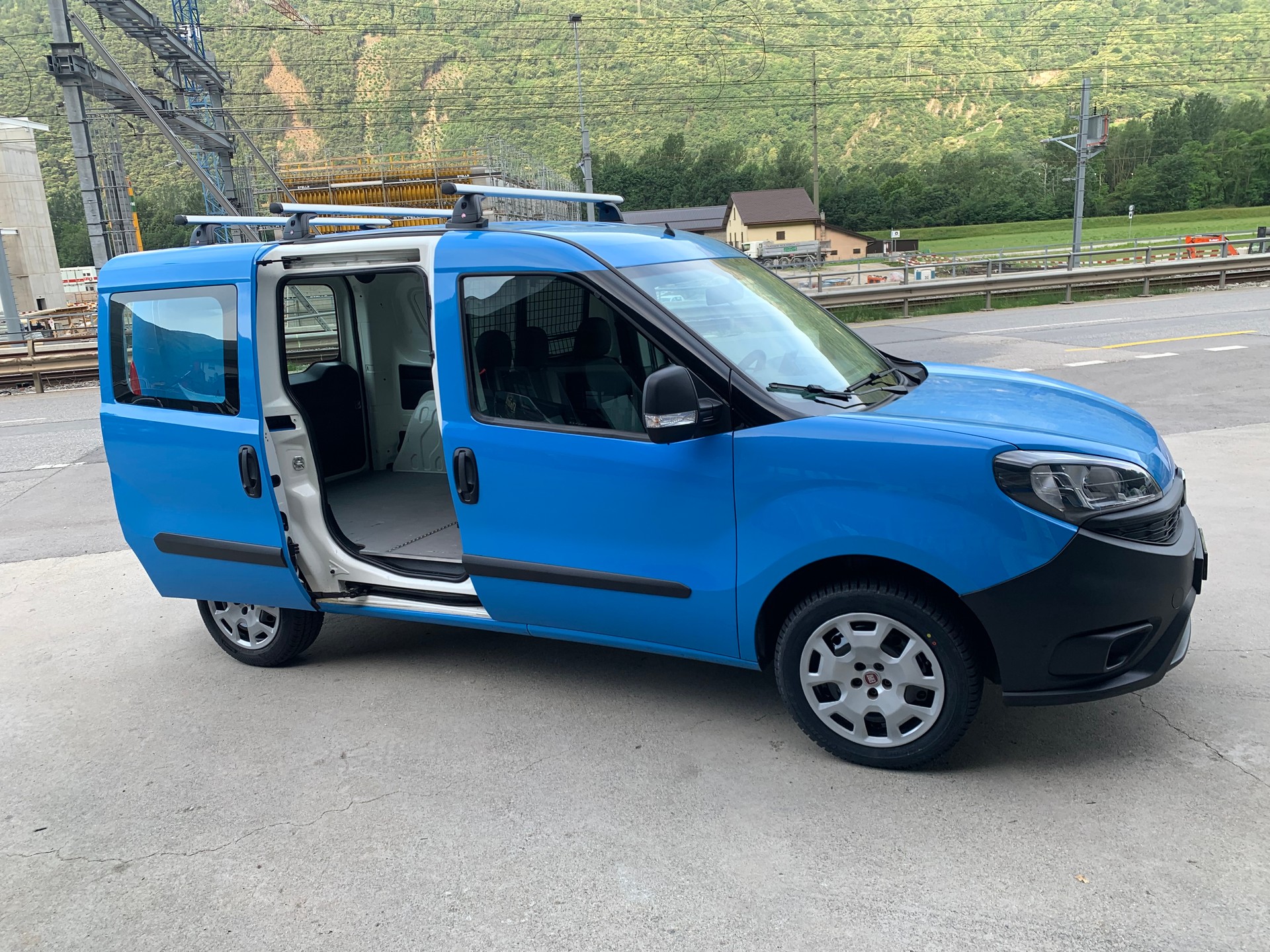 FIAT Doblò 1.4 MPI Cargo Easy Pro-image-5