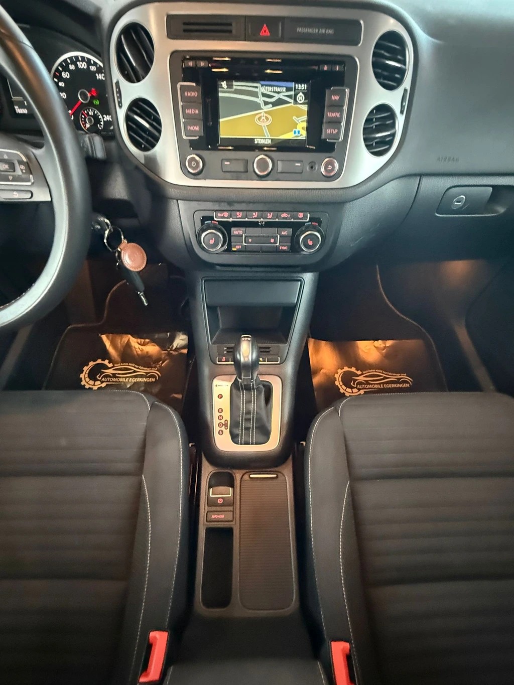 VW Tiguan 2.0 TDI BMT Cup R-Line DSG-image-15