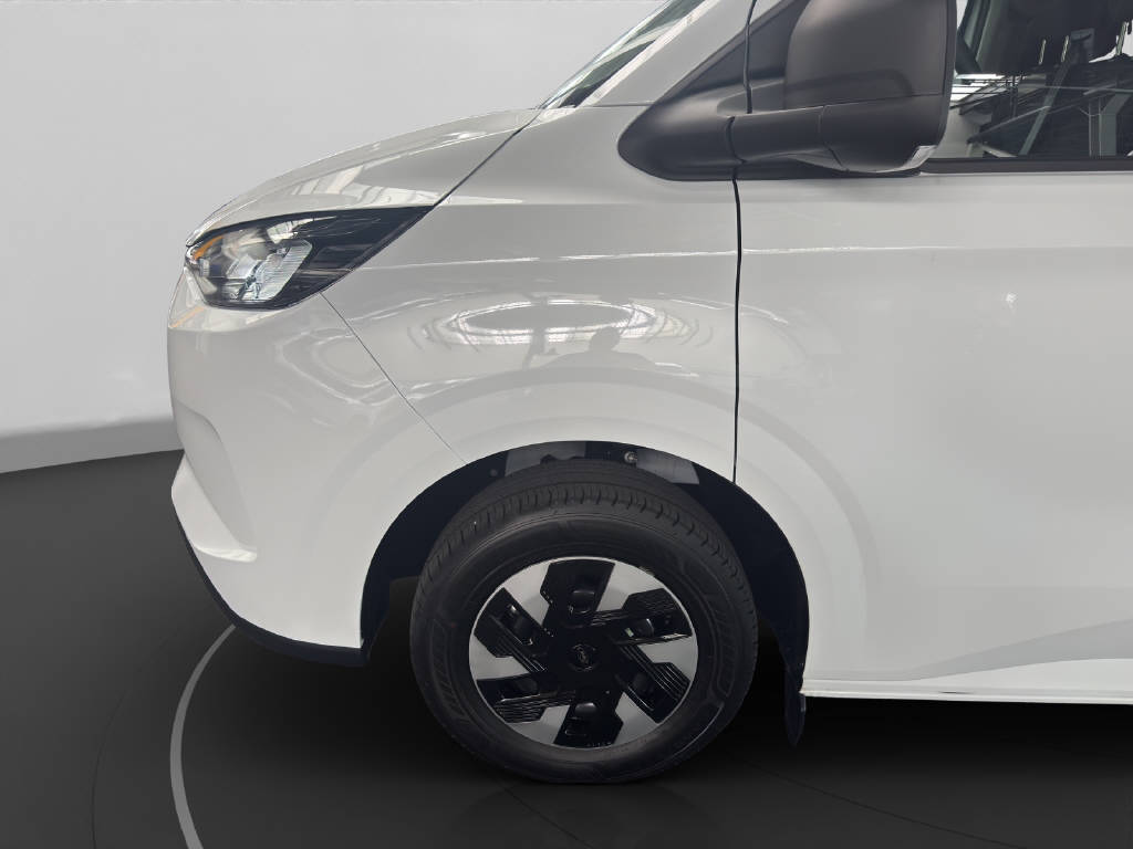 FORD Transit Custom Van 320 L1 2.5 Duratec 233 Trend PHEV-image-9