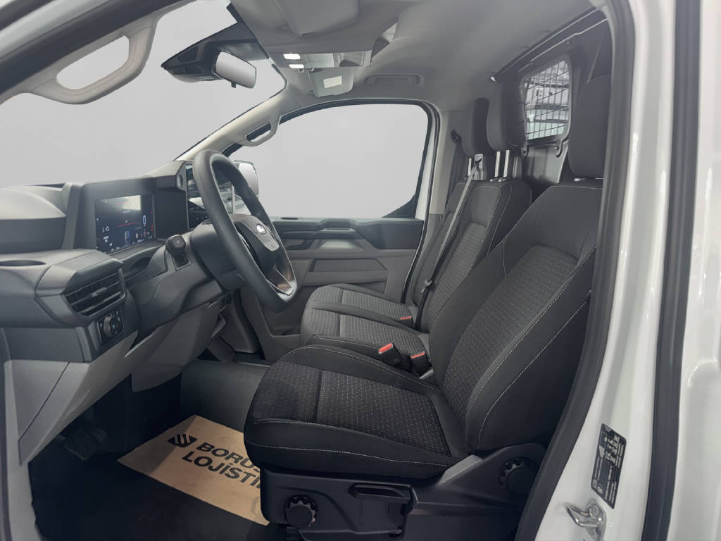 FORD Transit Custom Van 320 L1 2.5 Duratec 233 Trend PHEV-image-4