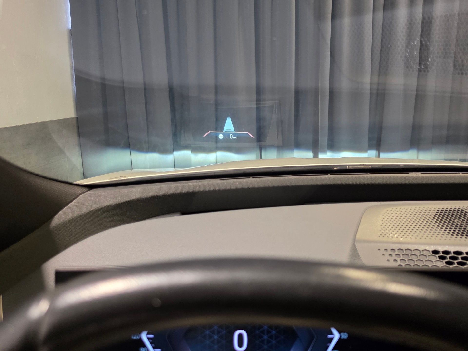 BMW iX xDrive50(57)-image-11