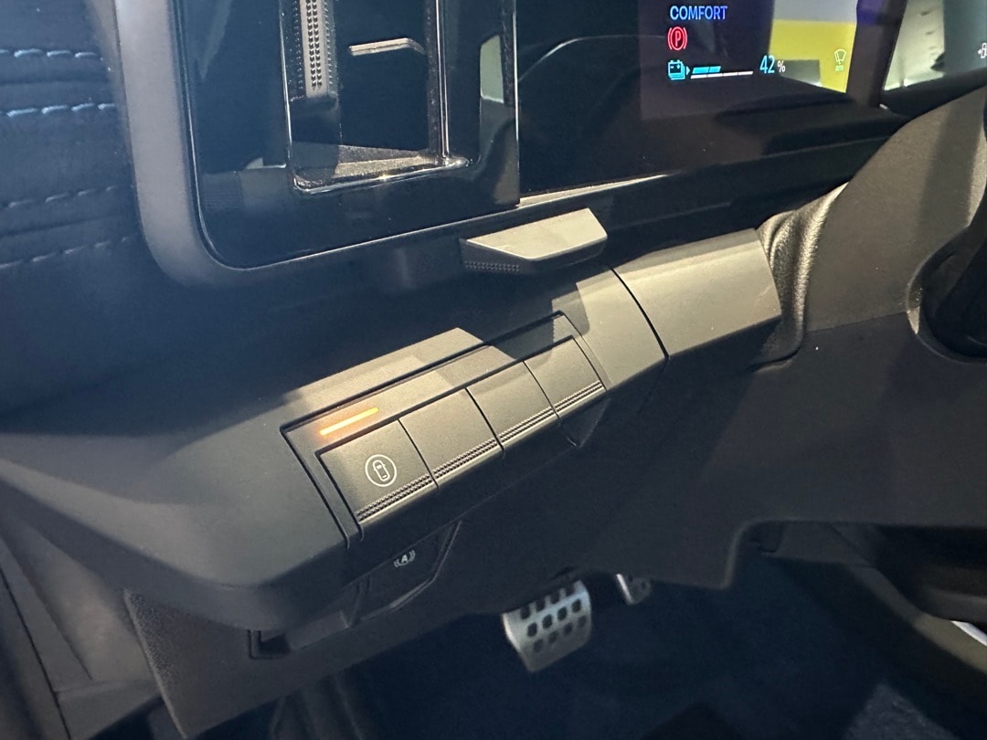 RENAULT Mégane E-TECH EV60 Esprit Alpine-image-12