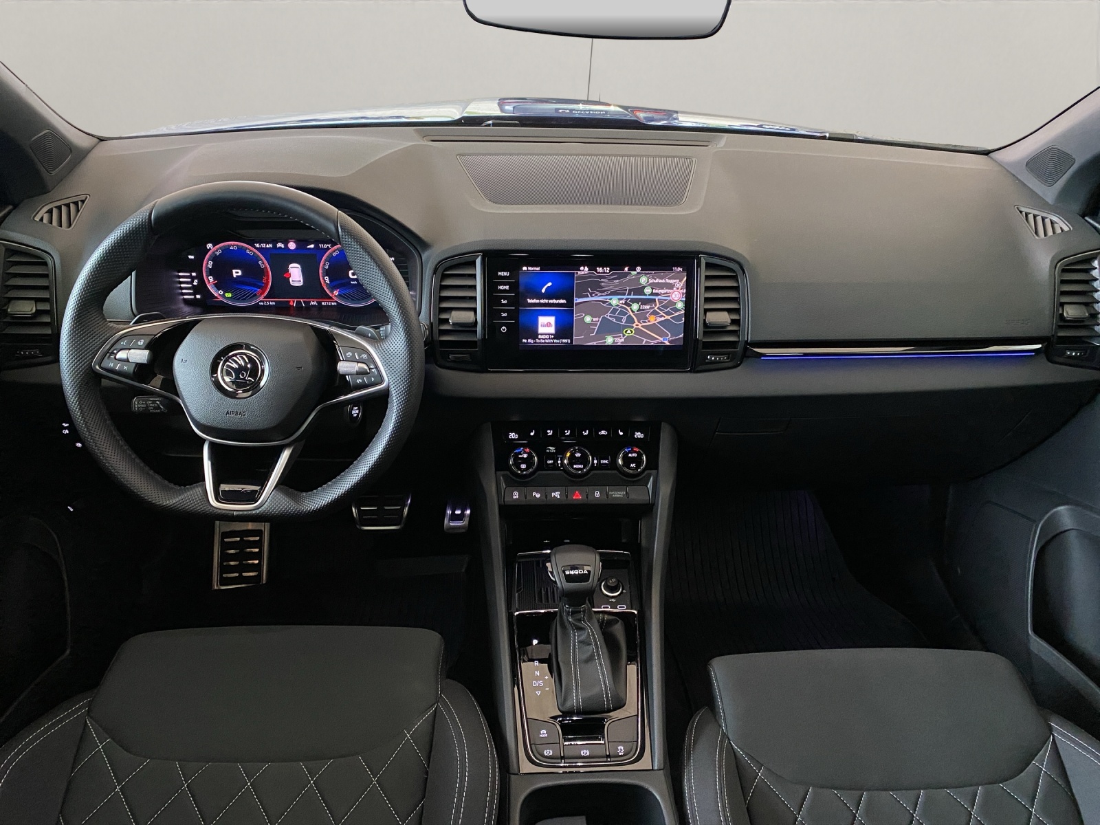 SKODA Karoq 1.5 TSI SportLine DSG-Automat-image-4