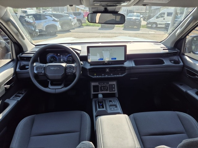TOYOTA Double Cab Pick-up-image-5