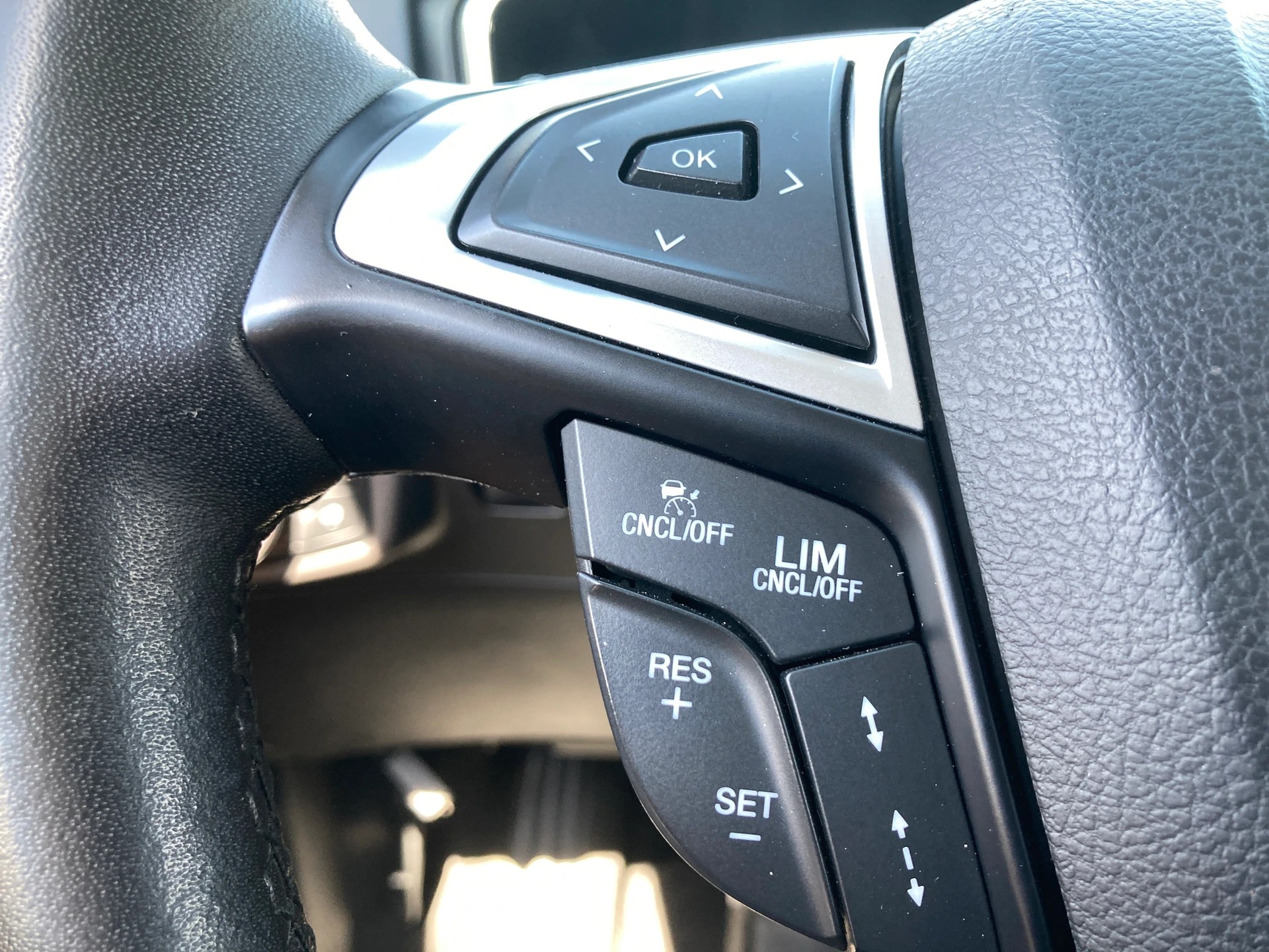 FORD Mondeo 2.0 TDCi Titanium AWD PowerShift *Anhängerkupplung*-image-12