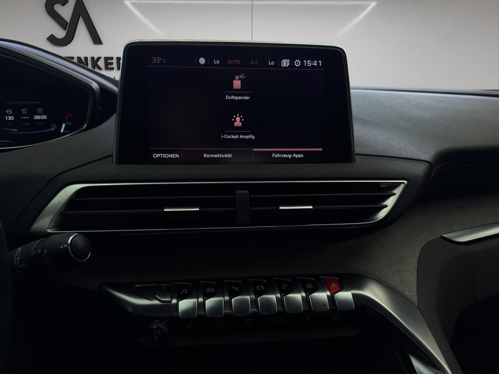 PEUGEOT 5008 2.0 BlueHDi GT EAT (7-Plätzer)-image-24