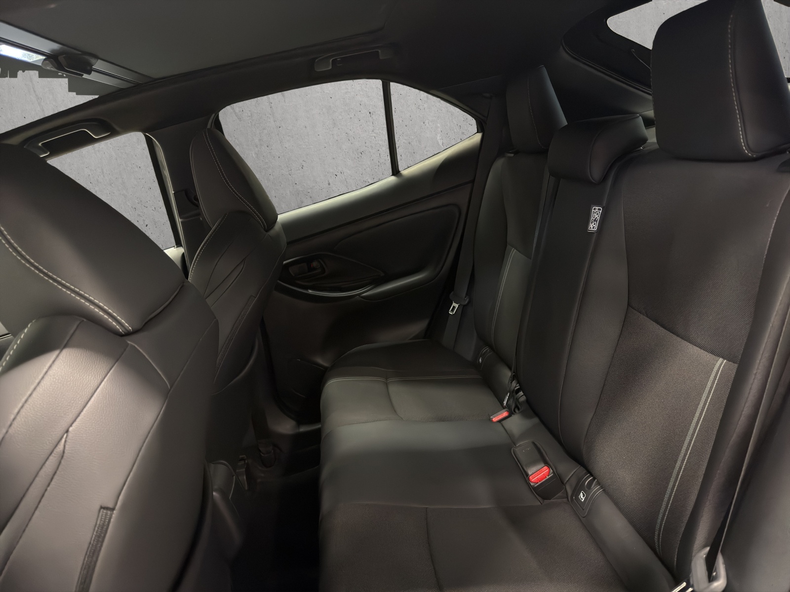 Image TOYOTA YARIS-CROSS Yaris Cross 1.5 VVT-i HSD Premiere Edition AWD-i
