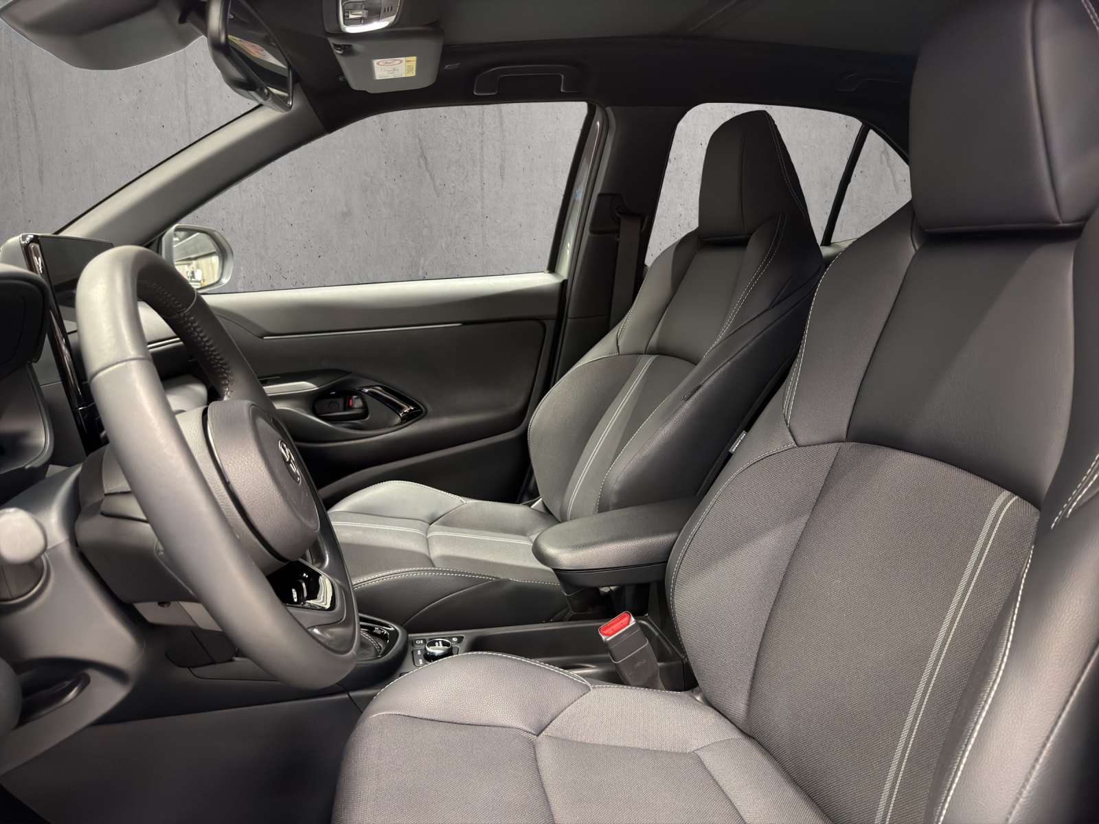 Image TOYOTA YARIS-CROSS Yaris Cross 1.5 VVT-i HSD Premiere Edition AWD-i