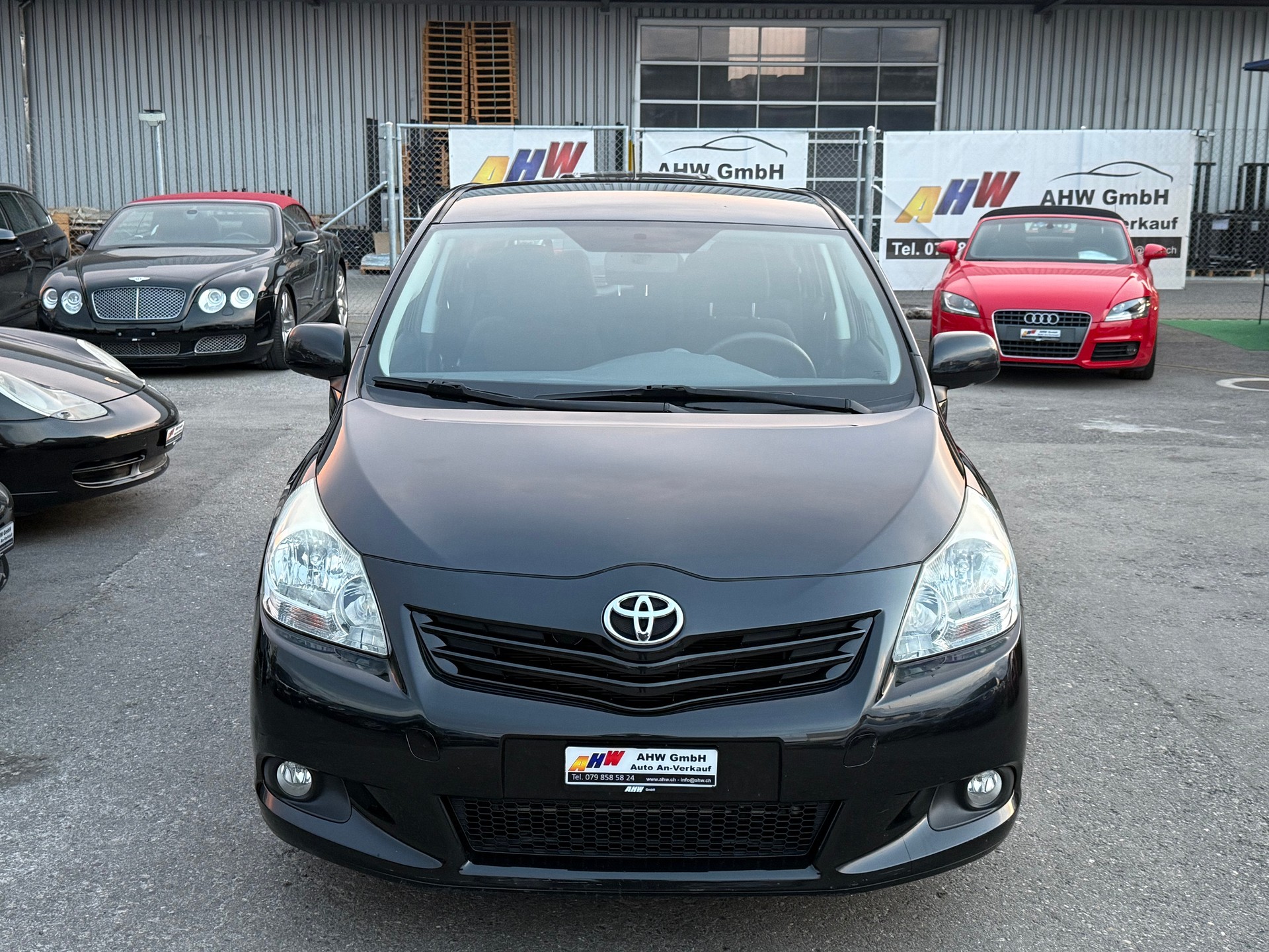 TOYOTA Verso 1.8 Linea Luna Multidrive / Frisch ab MFK 13.07.2026 / Servicegepflegt bei TOYOTA / 7 Plätzer / 8-fach bereift / 1.Hand-image-1