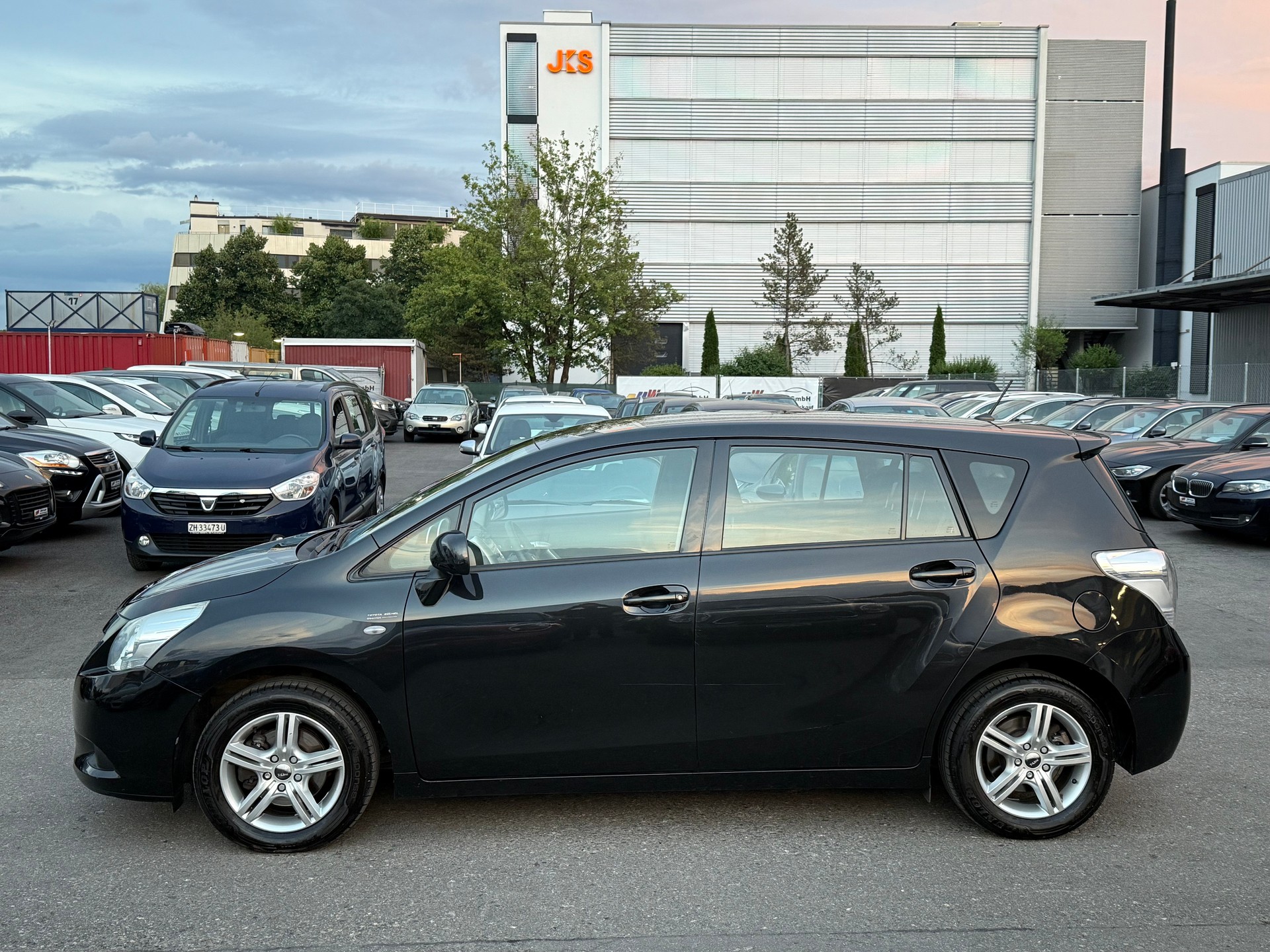 TOYOTA Verso 1.8 Linea Luna Multidrive / Frisch ab MFK 13.07.2026 / Servicegepflegt bei TOYOTA / 7 Plätzer / 8-fach bereift / 1.Hand-image-6