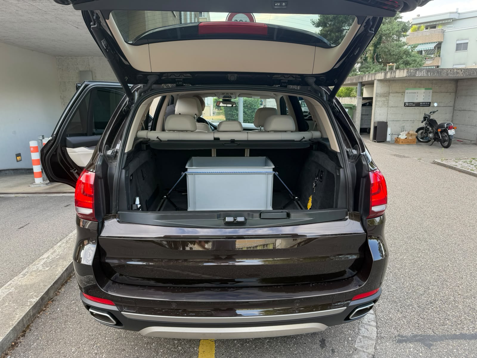 BMW X5 xDrive 40d Steptronic-image-11