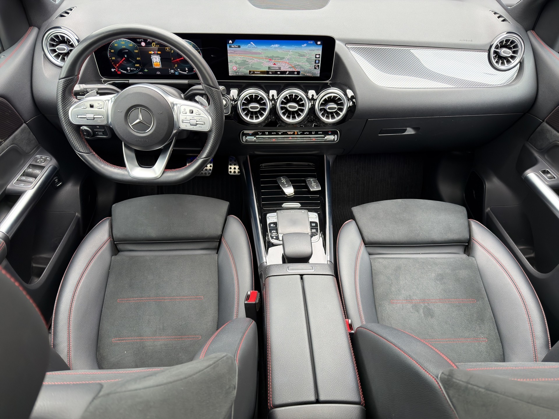 MERCEDES-BENZ B 250 4Matic AMG Line Panorama Dach-image-8