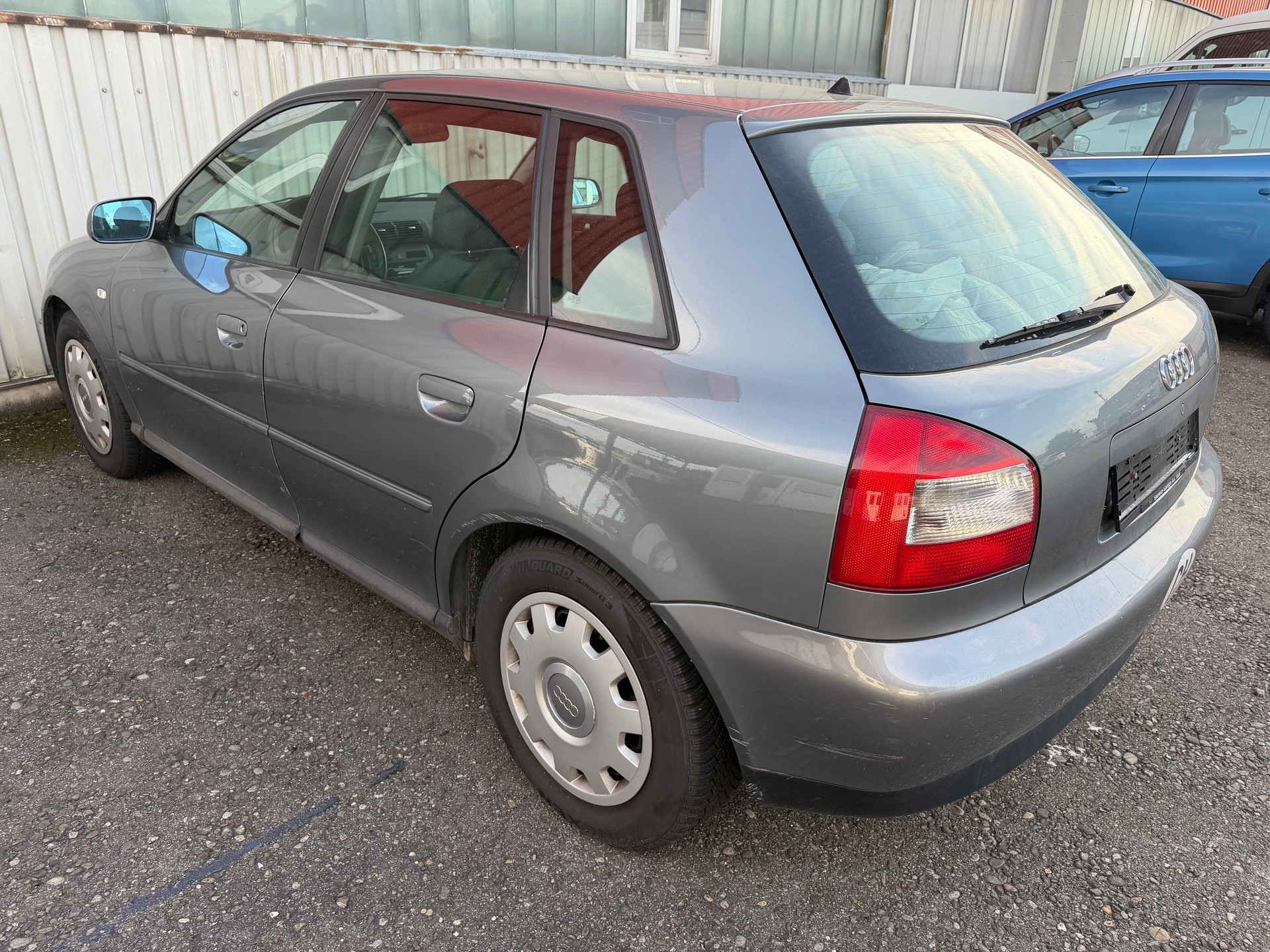 AUDI A3 1.8 T Attraction-image-4
