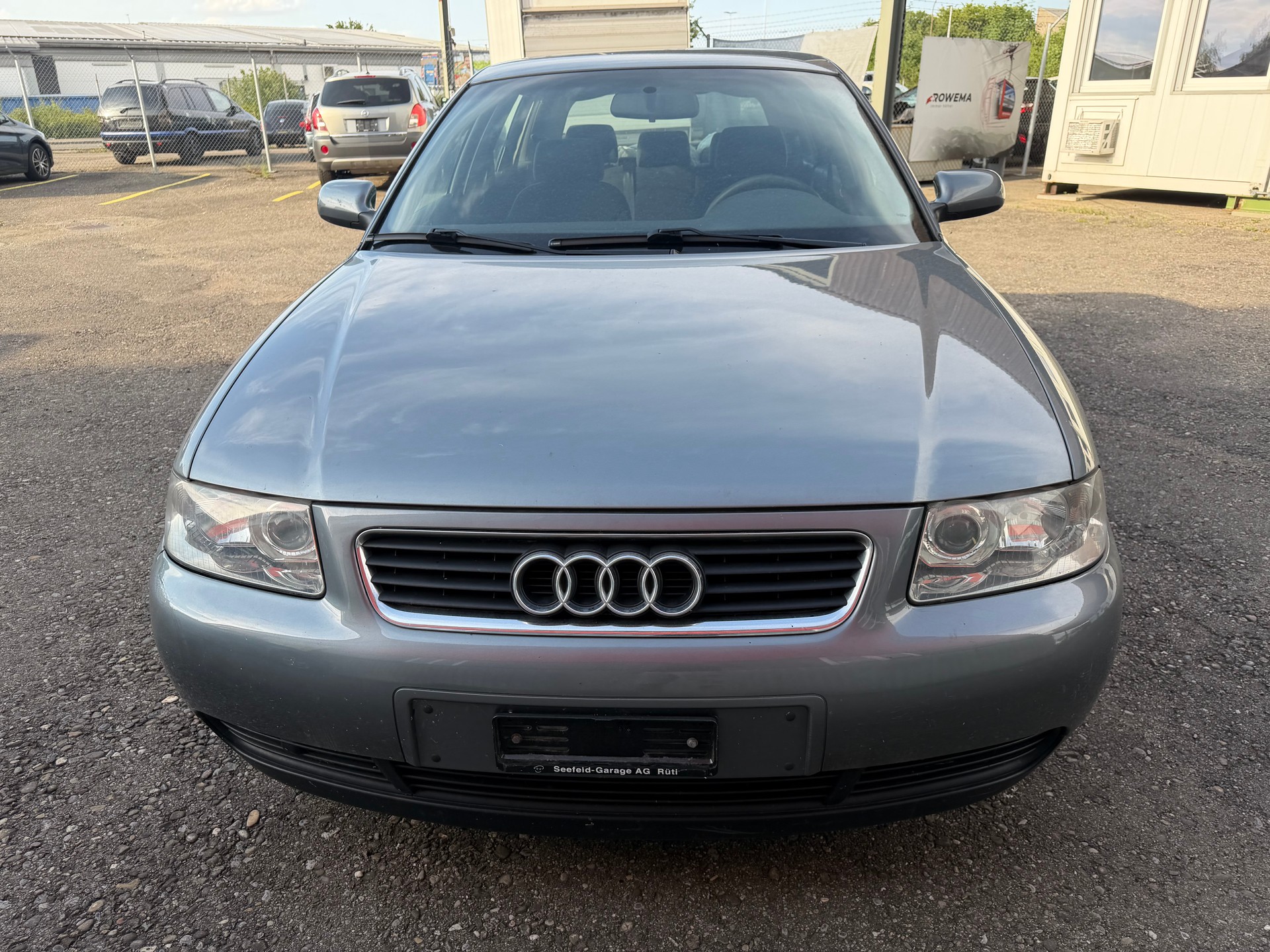 AUDI A3 1.8 T Attraction-image-0